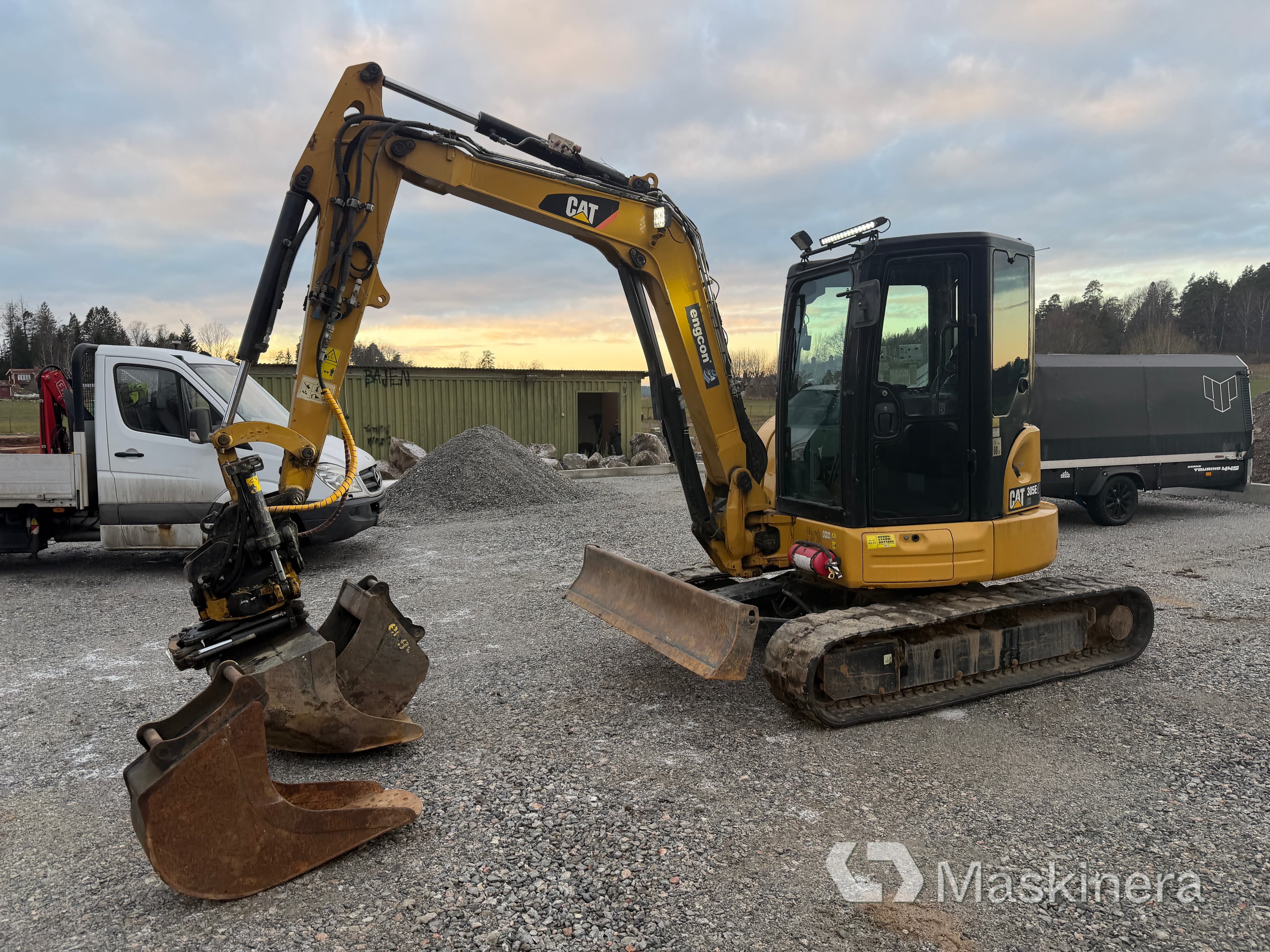 Grävmaskin CAT 305E2 CR med tillbehör
