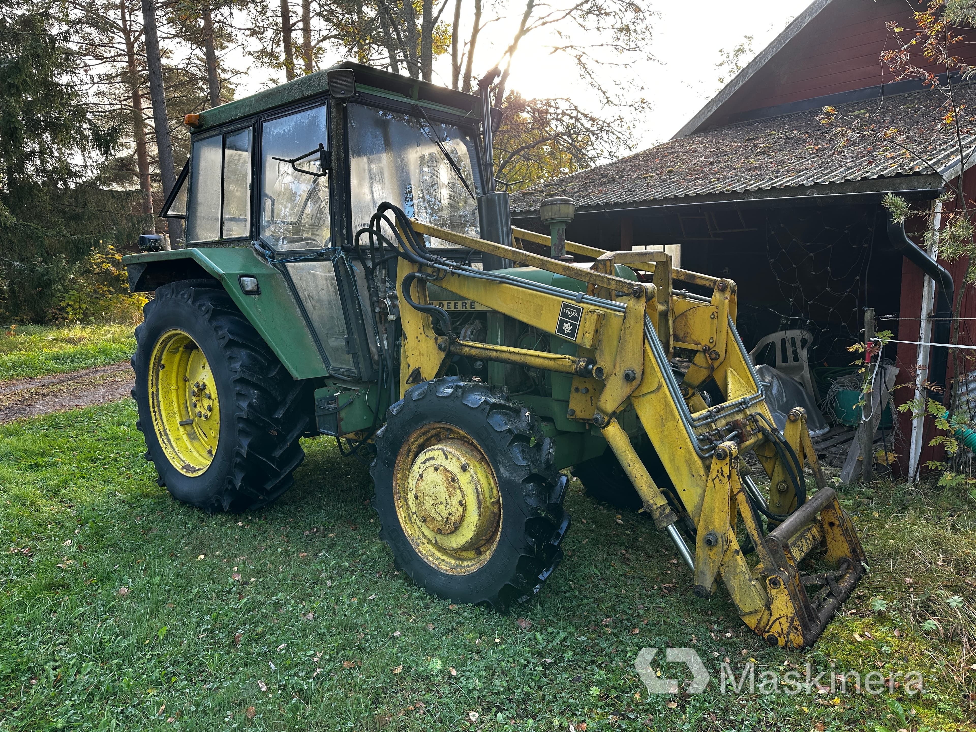 Traktor John Deere 2130 (Rep.objekt)