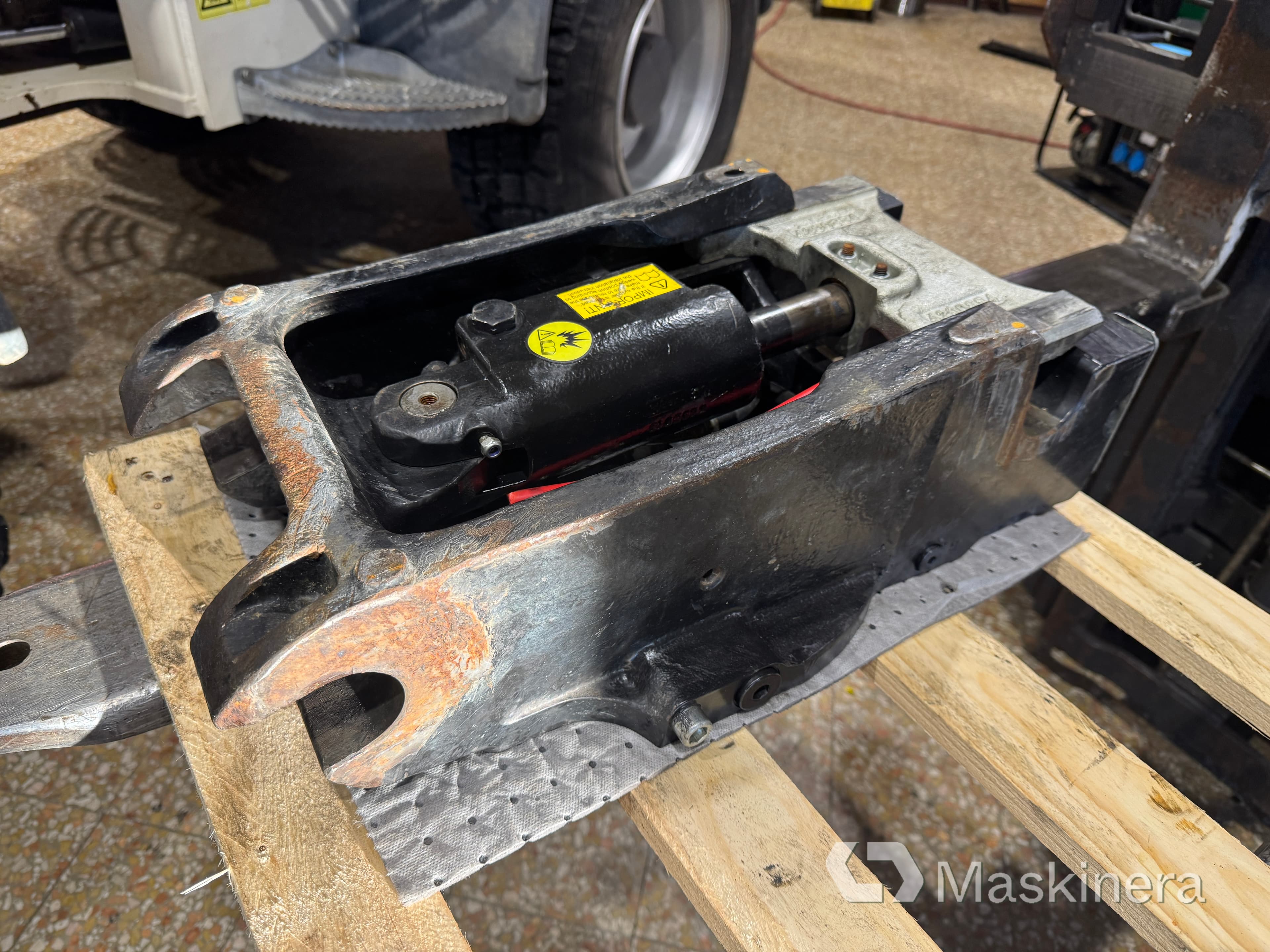 Underdel / redskapsfäste till Rototilt R3, S50