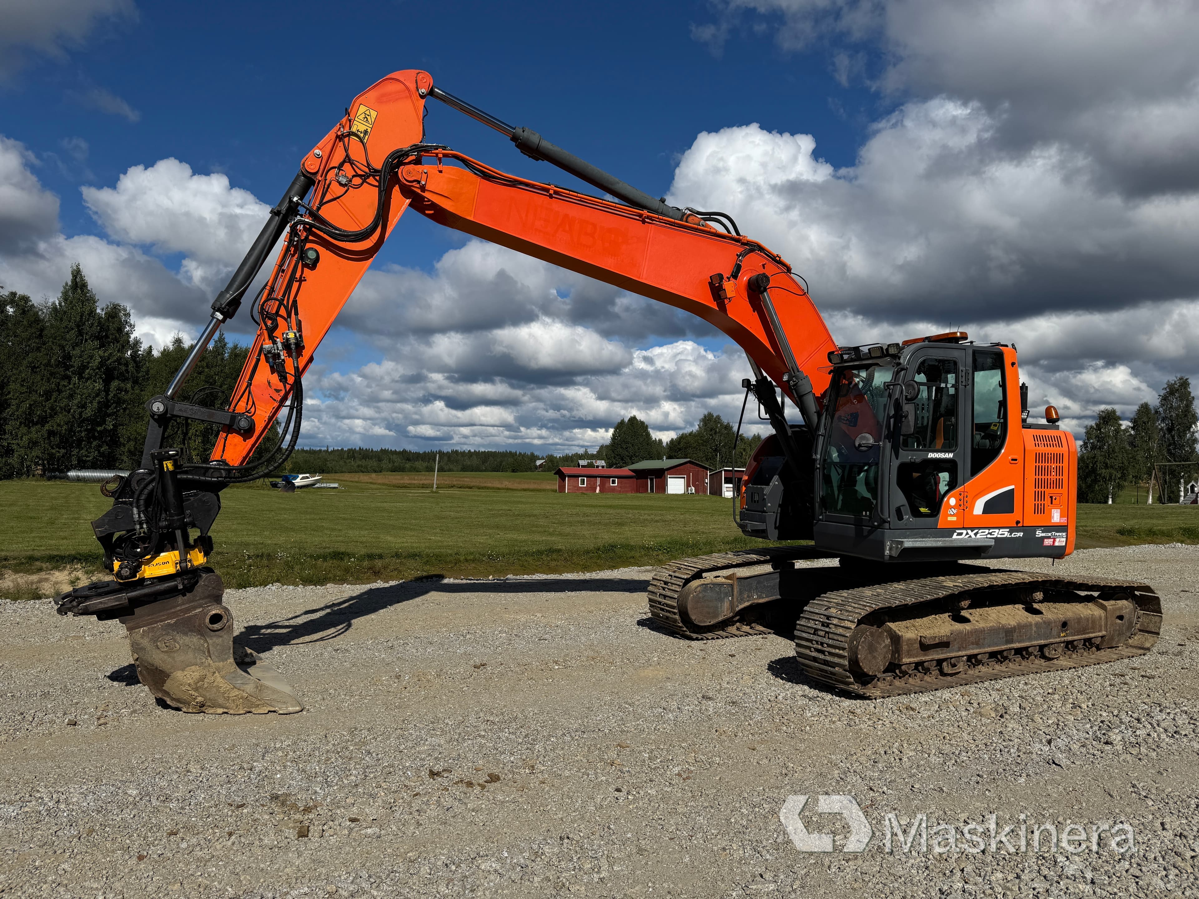 Grävmaskin Doosan DX235LCR-5