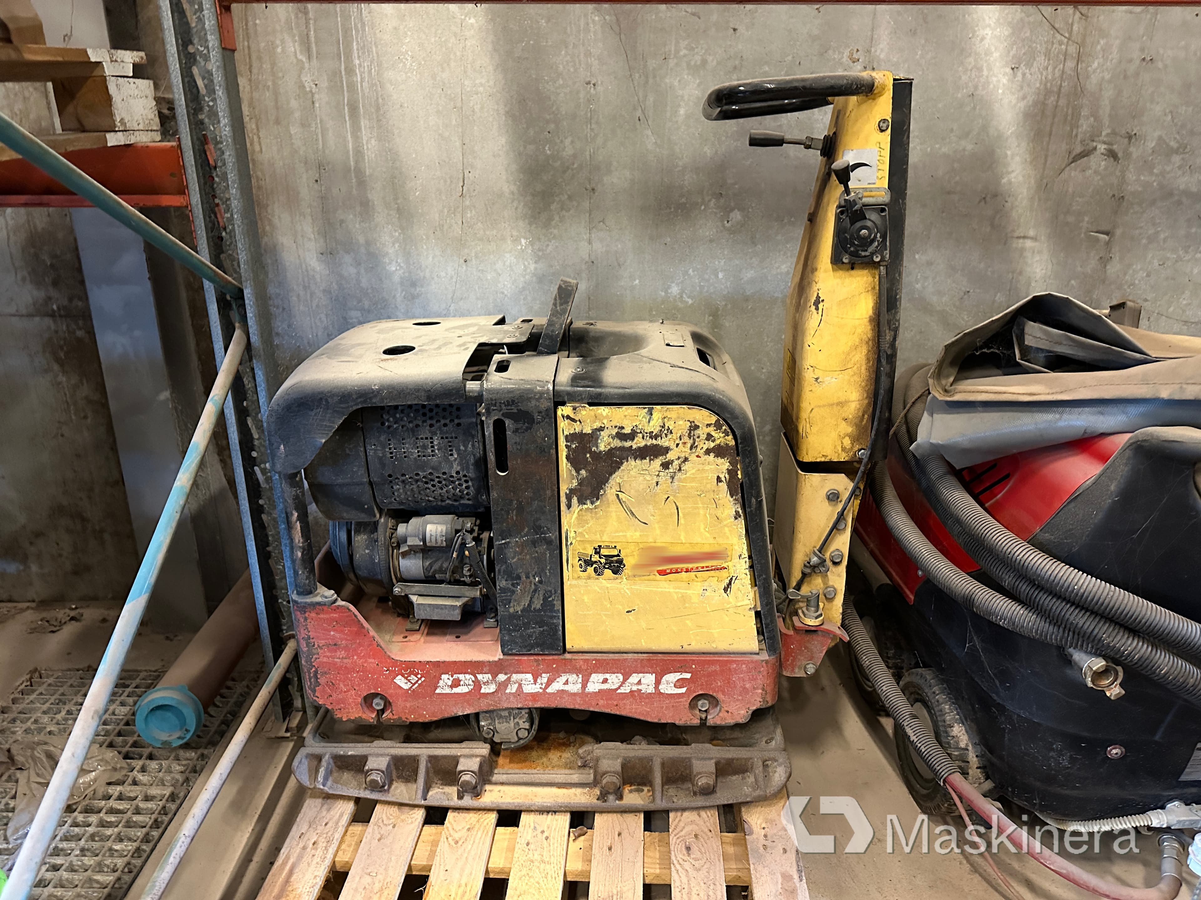 Markvibrator Dynapac LH300