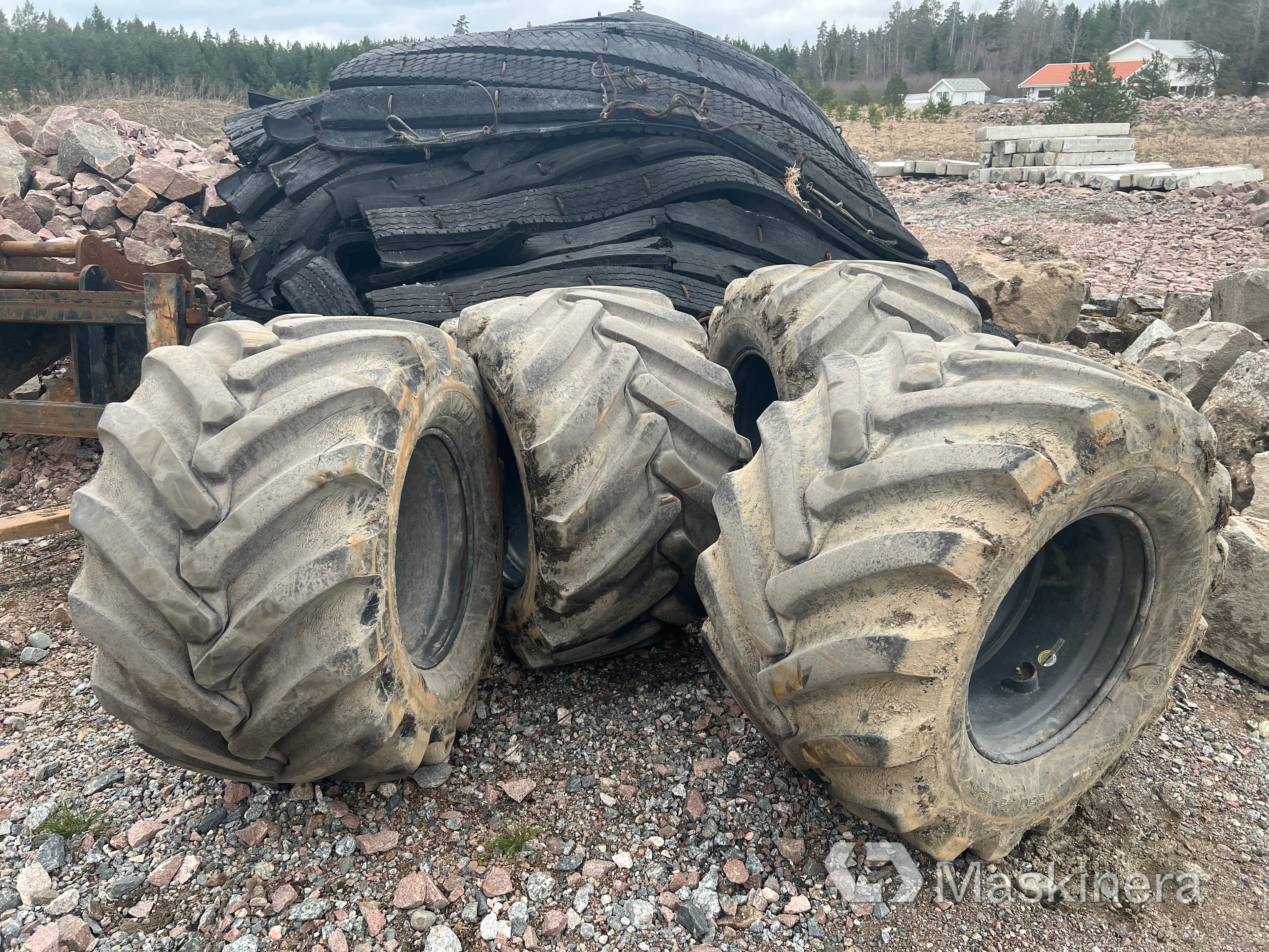 4st Twindäck på fälg United 650/45-22.5