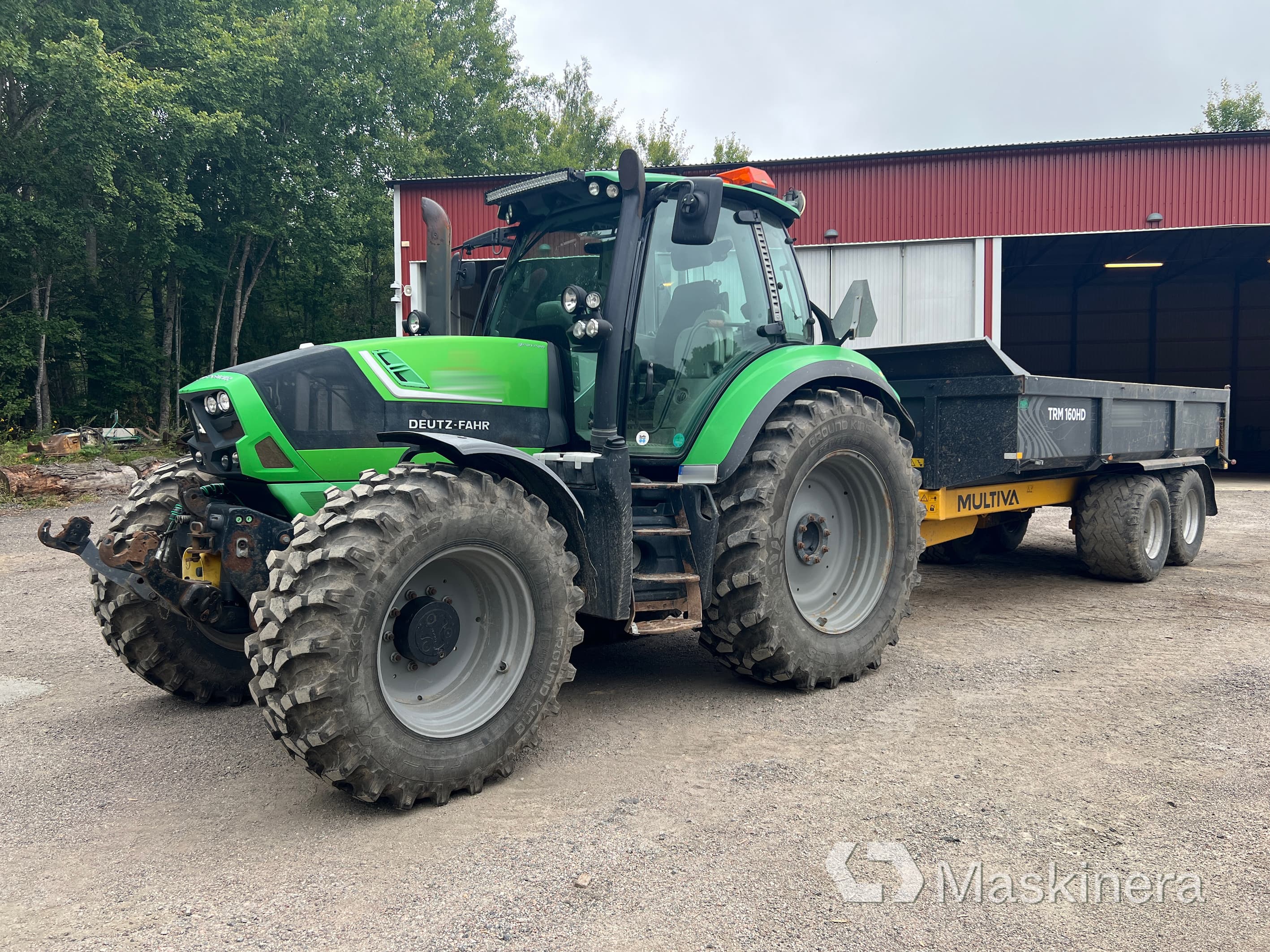 Traktor Deutz-Fahr 6190 med Dumperkärra Multiva TRM160 HD