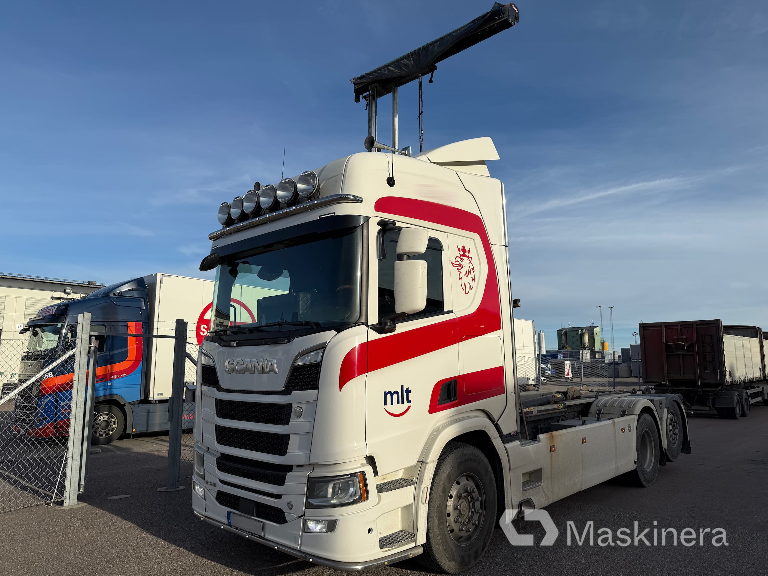 Lastväxlare Scania R580 6X2 ink. Lastväxlarsläp Kilafors