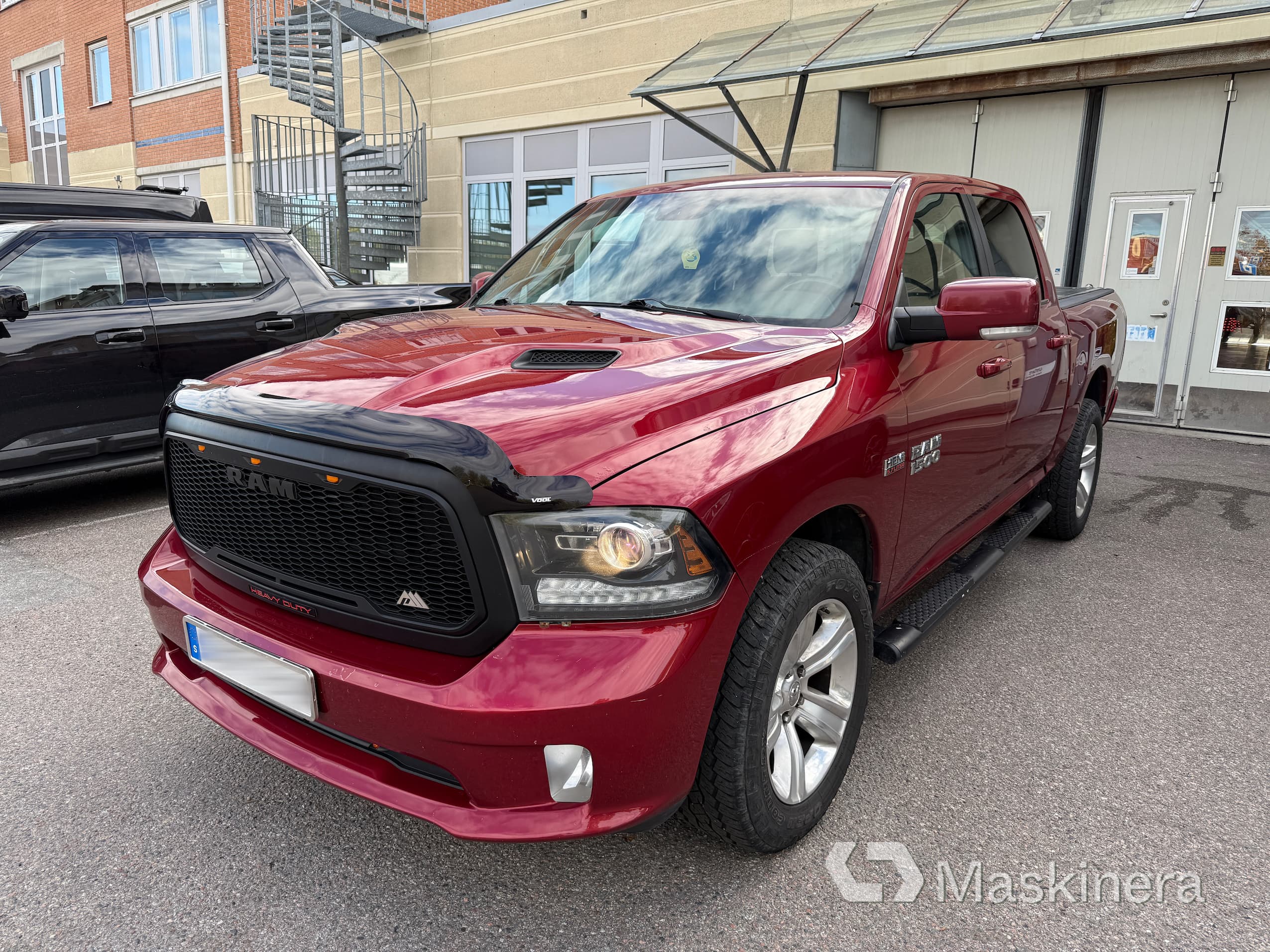 Pickup Dodge Ram 1500 Crew Cab 5.7L V8 HEMI