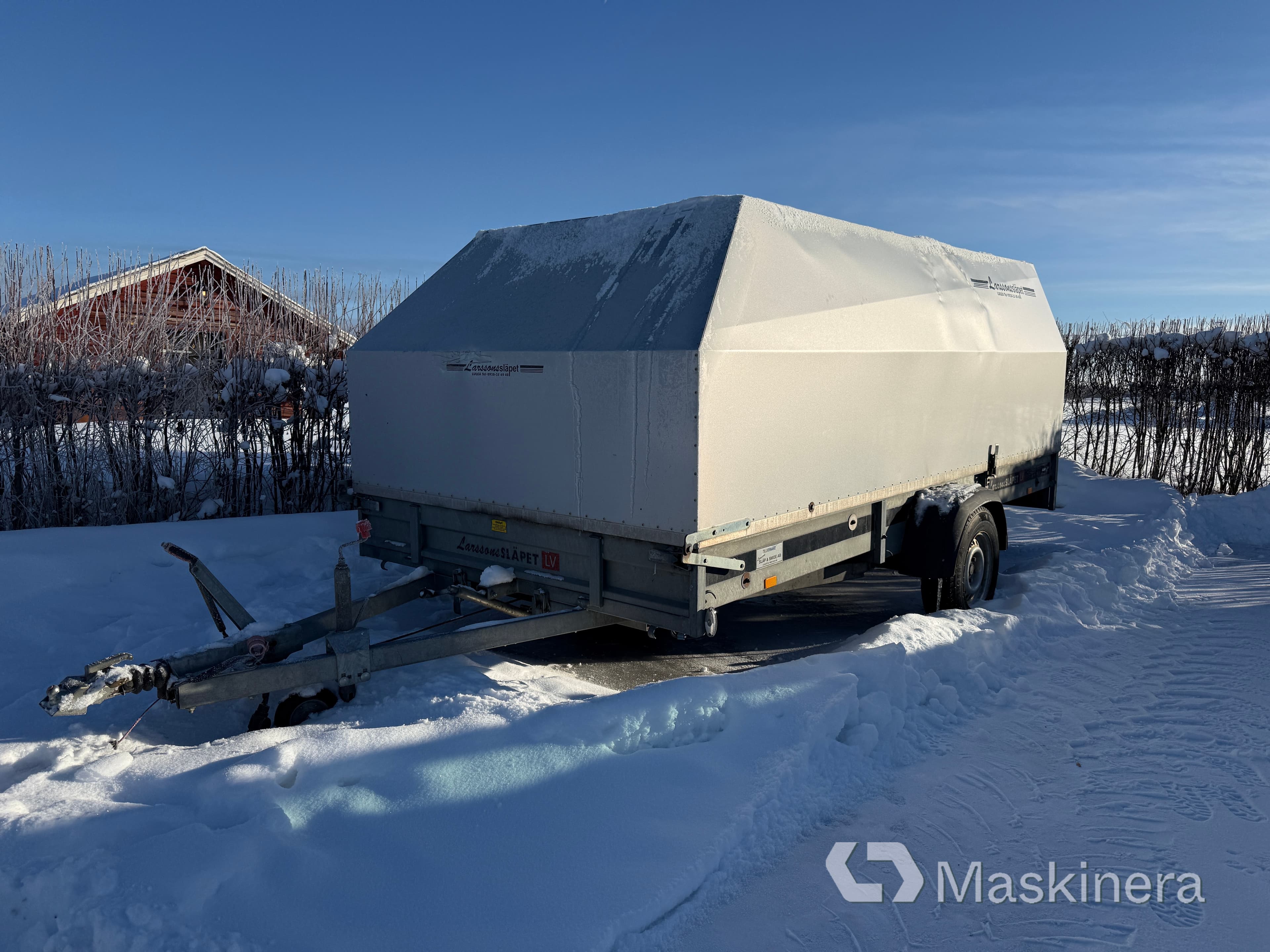 Kåpsläp Larssonsläp LV1300