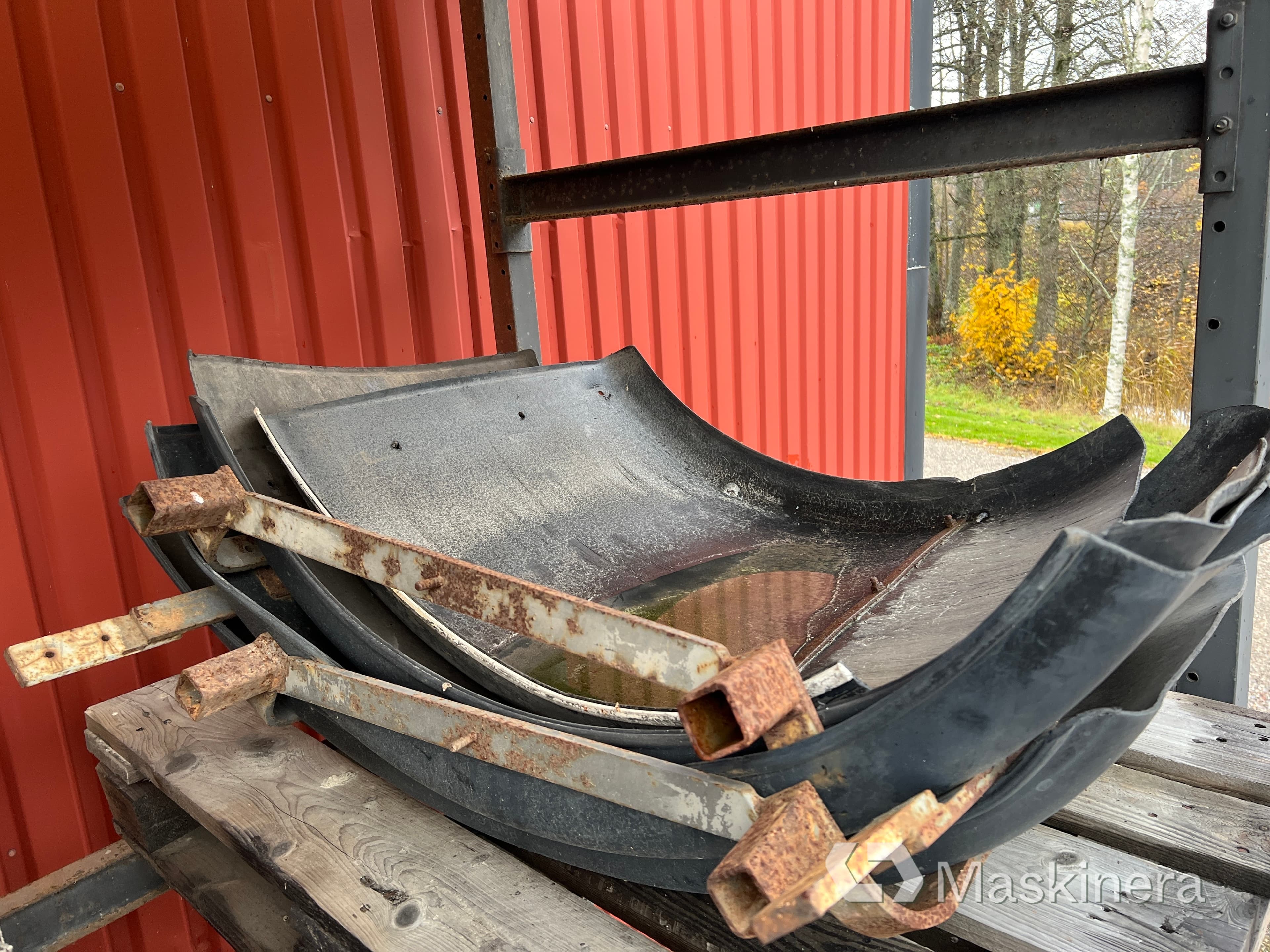 Stänkskärmar till Volvo EW160