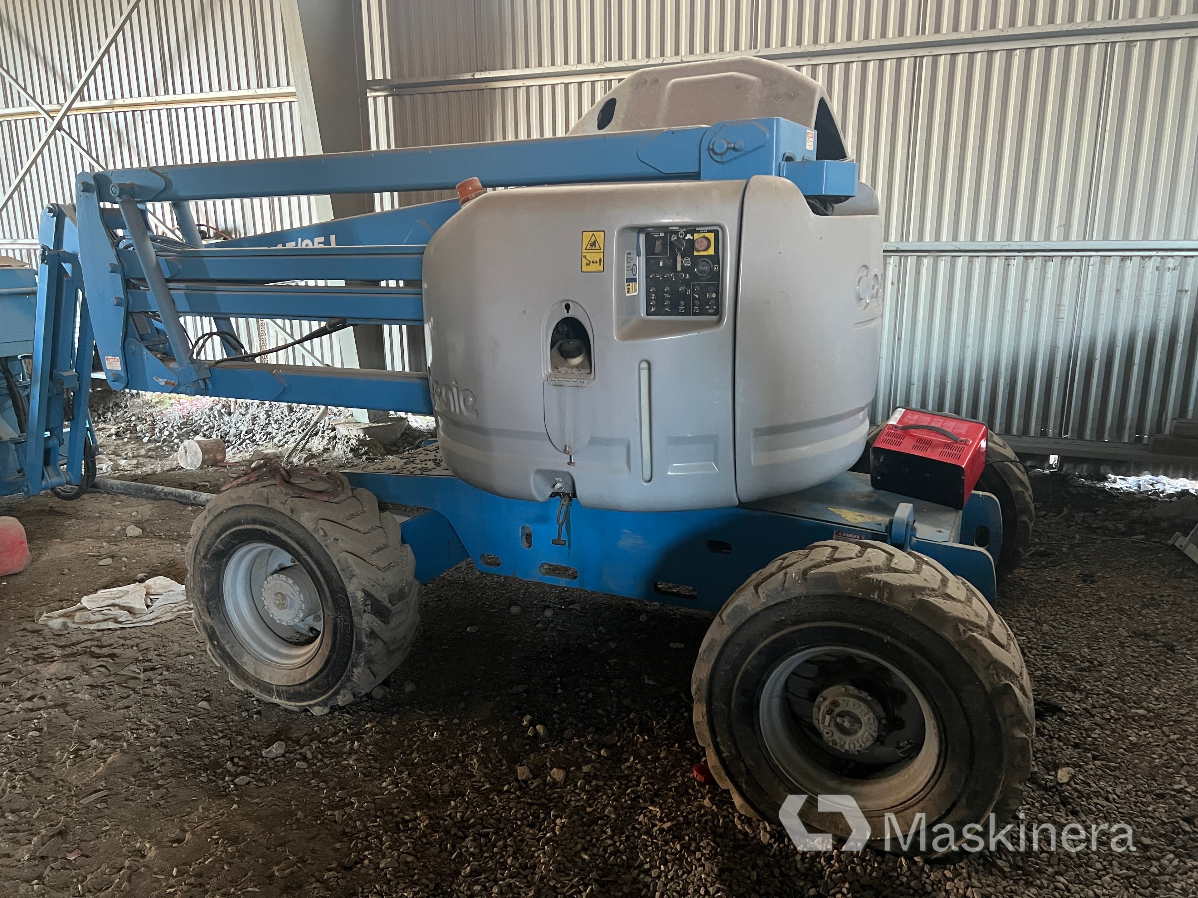 Vikbomslift Genie Z45/25J (reparationsobjekt)