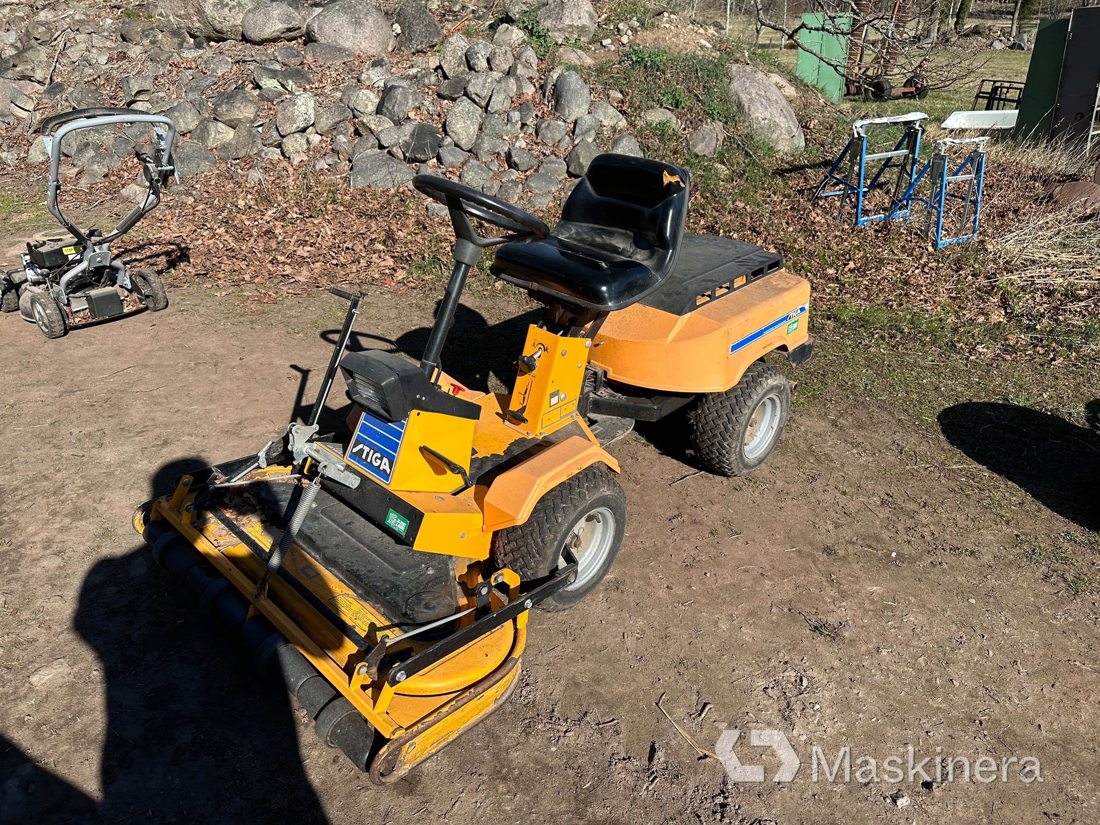 Åkgräsklippare Stiga Park 2000