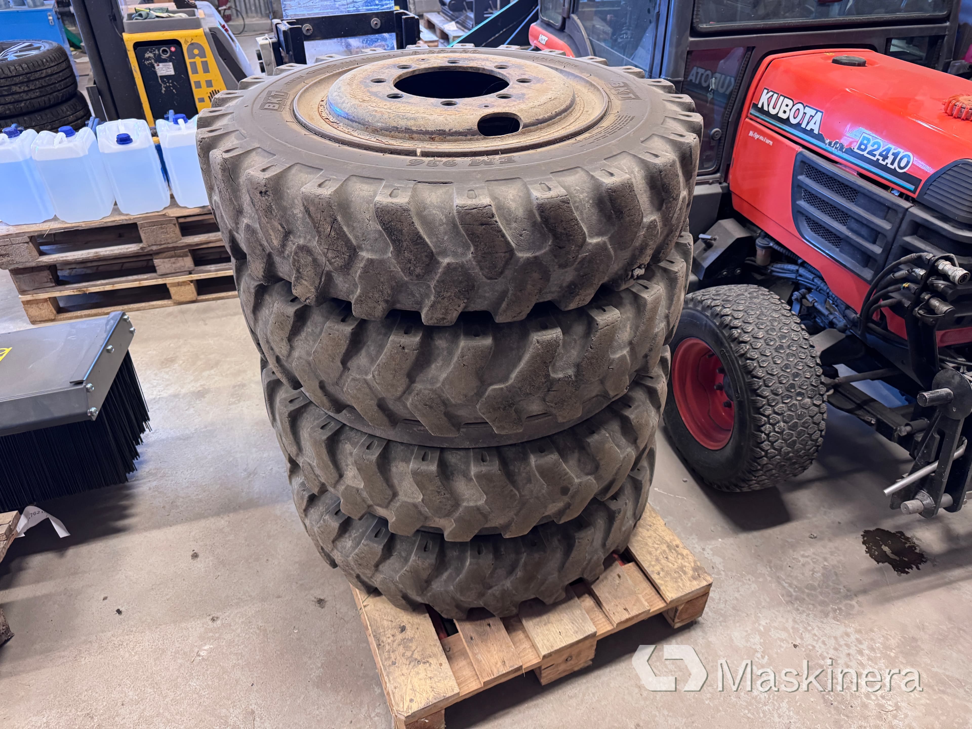 Däck till en Take-job TB175