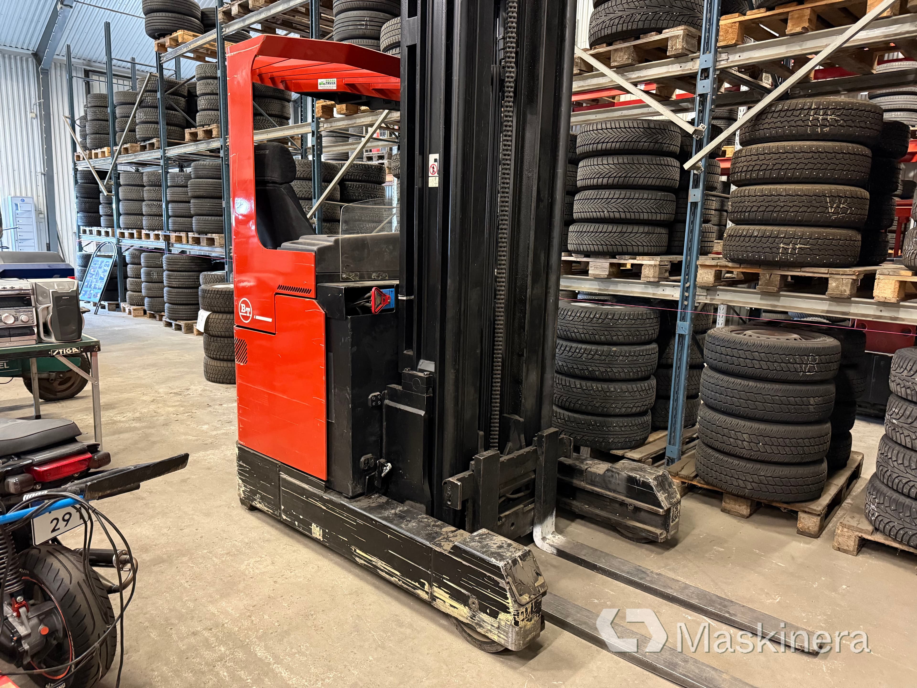 Skjutstativtruck BT Reflex RR E8/14