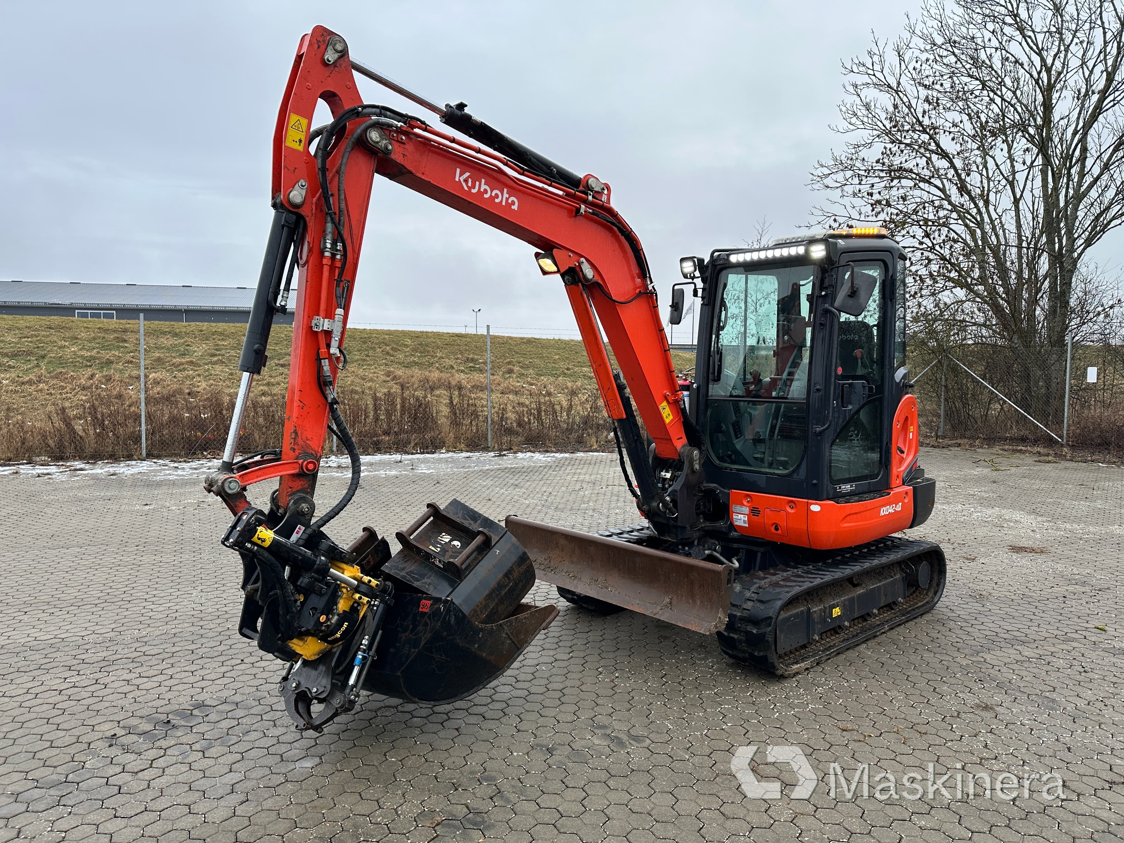 Grävmaskin Kubota KX042-4A