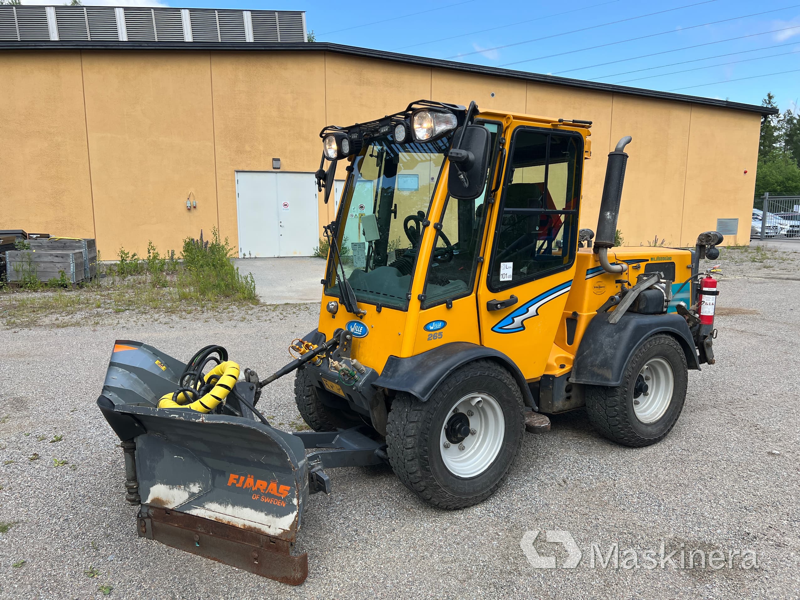 Redskapsbärare Wille 265-C22-3A med tillbehör