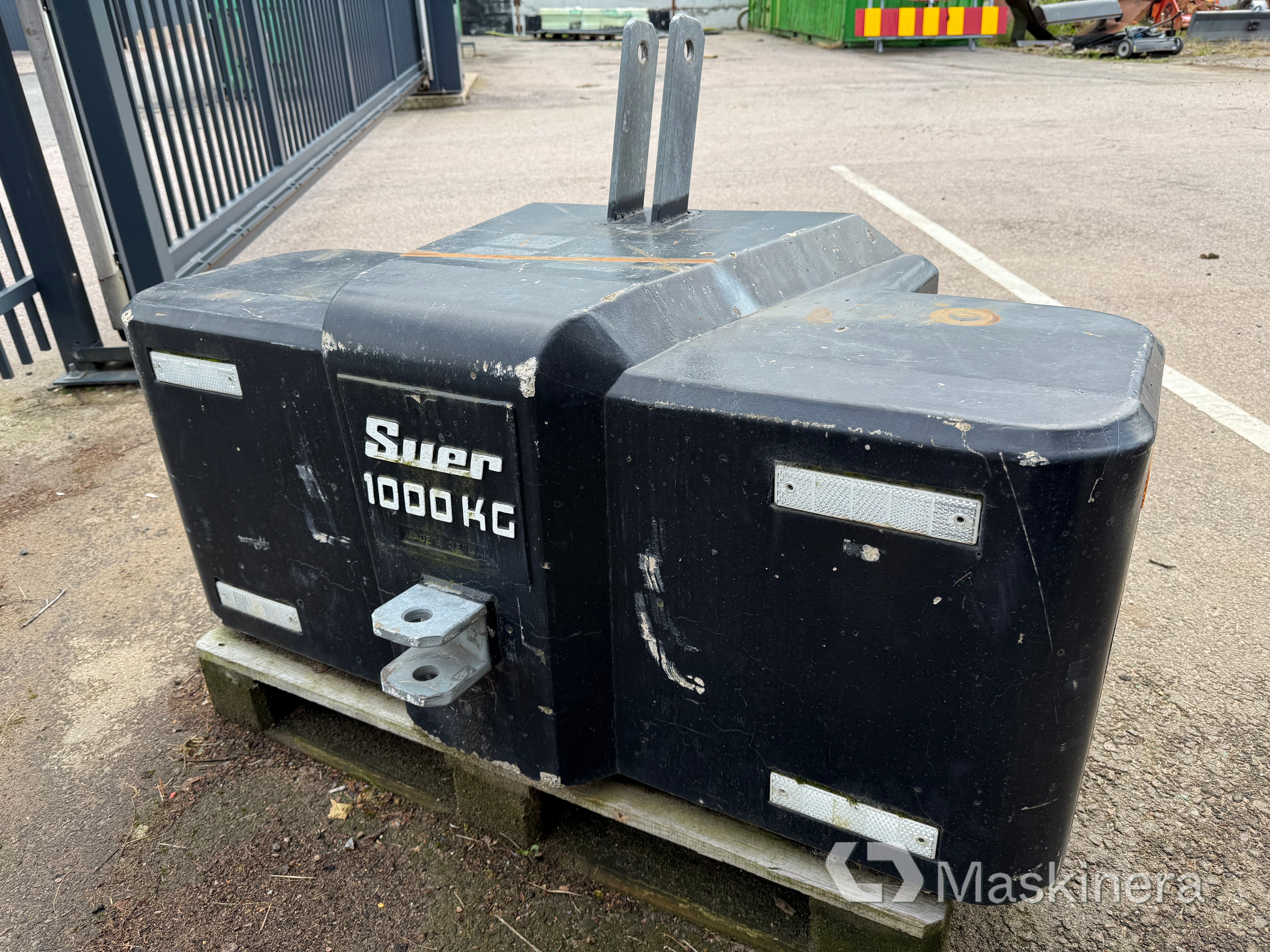 Frontvikt Suer 1000kg