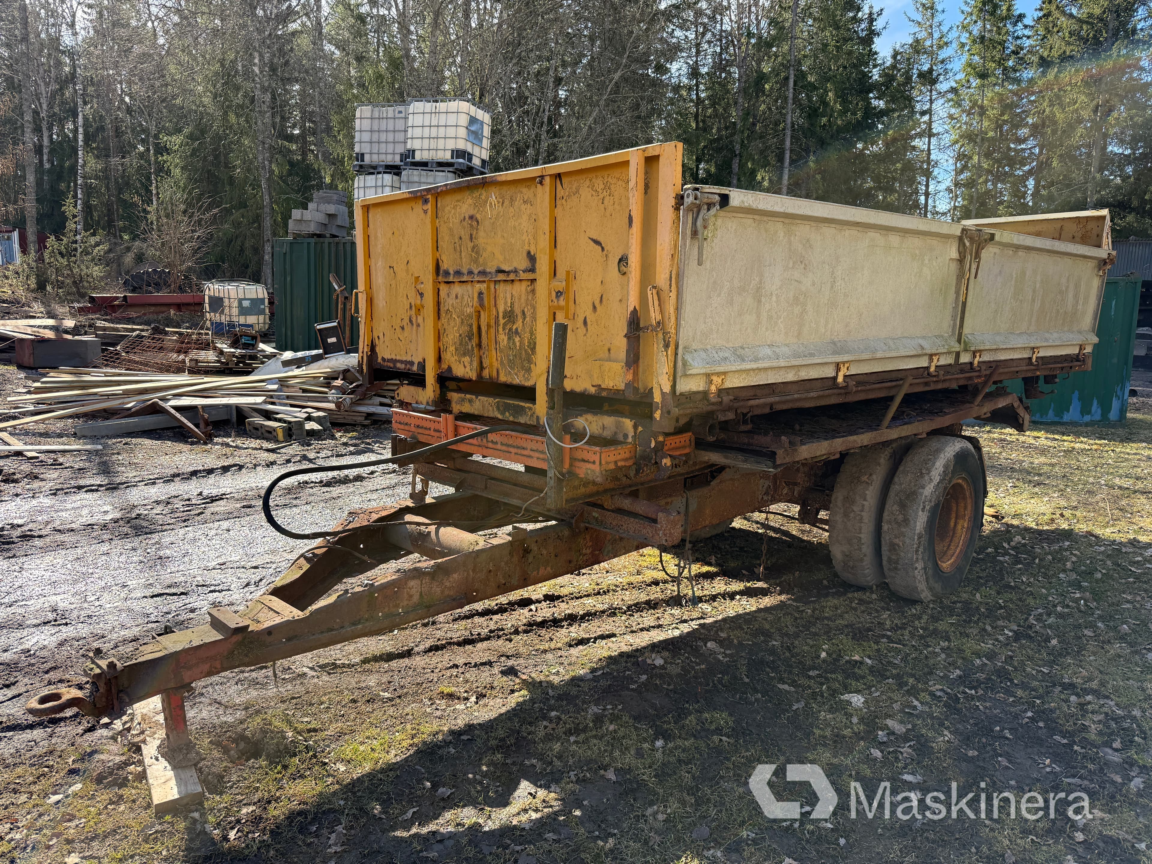 Traktorkärra med tipp