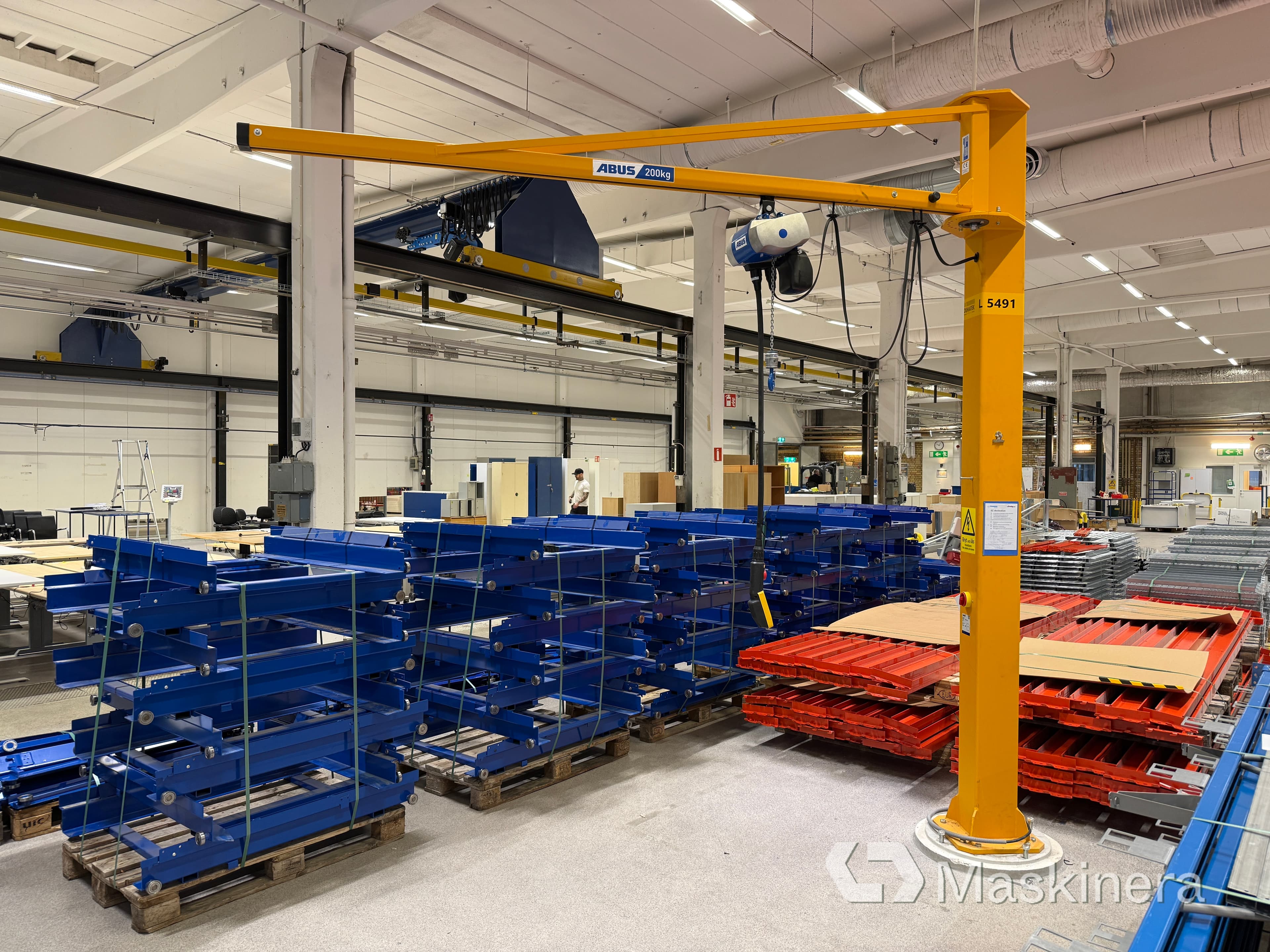 Pelarsvängkran Abus 200kg