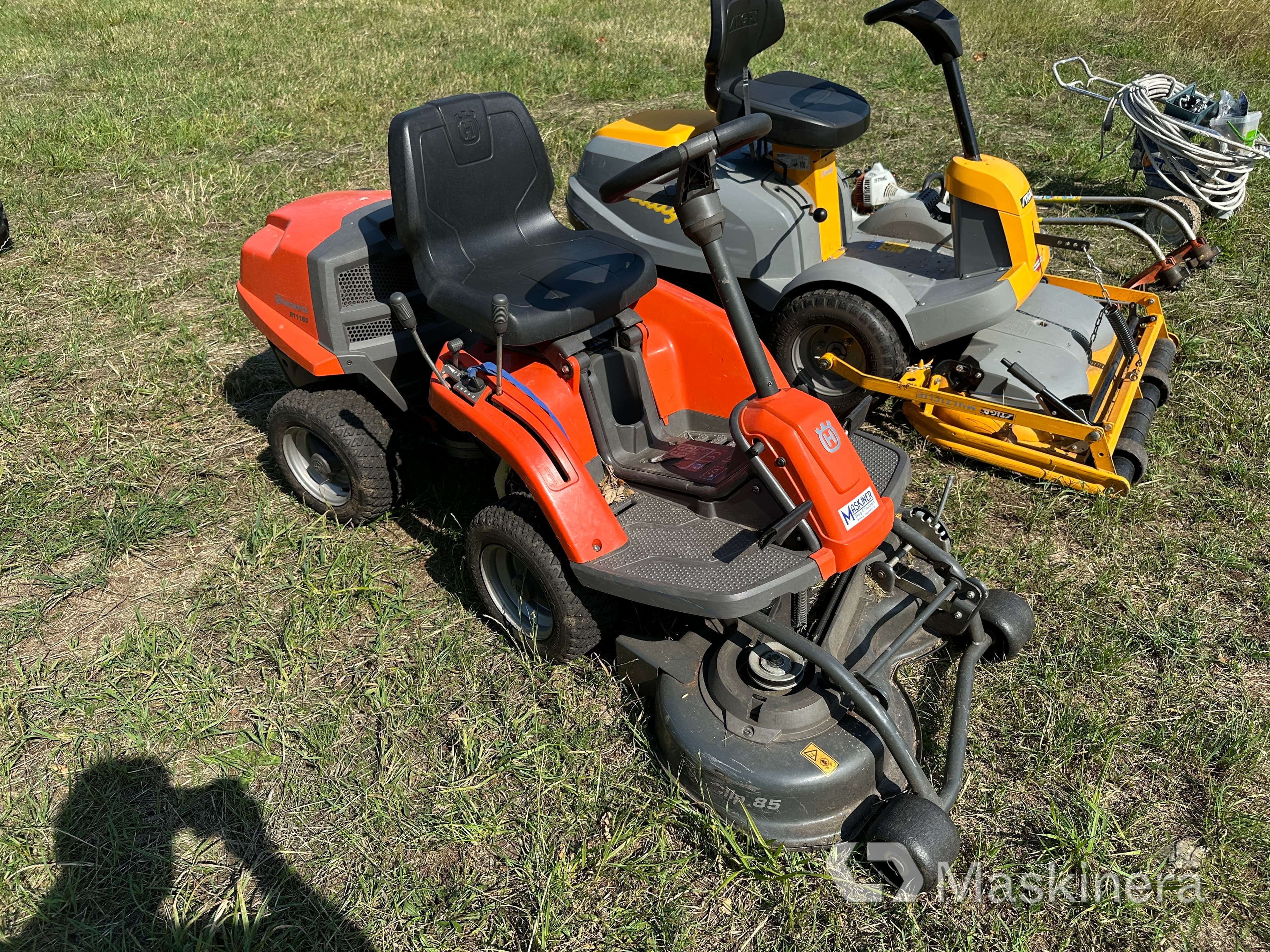 Åkgräsklippare Husqvarna R111B5