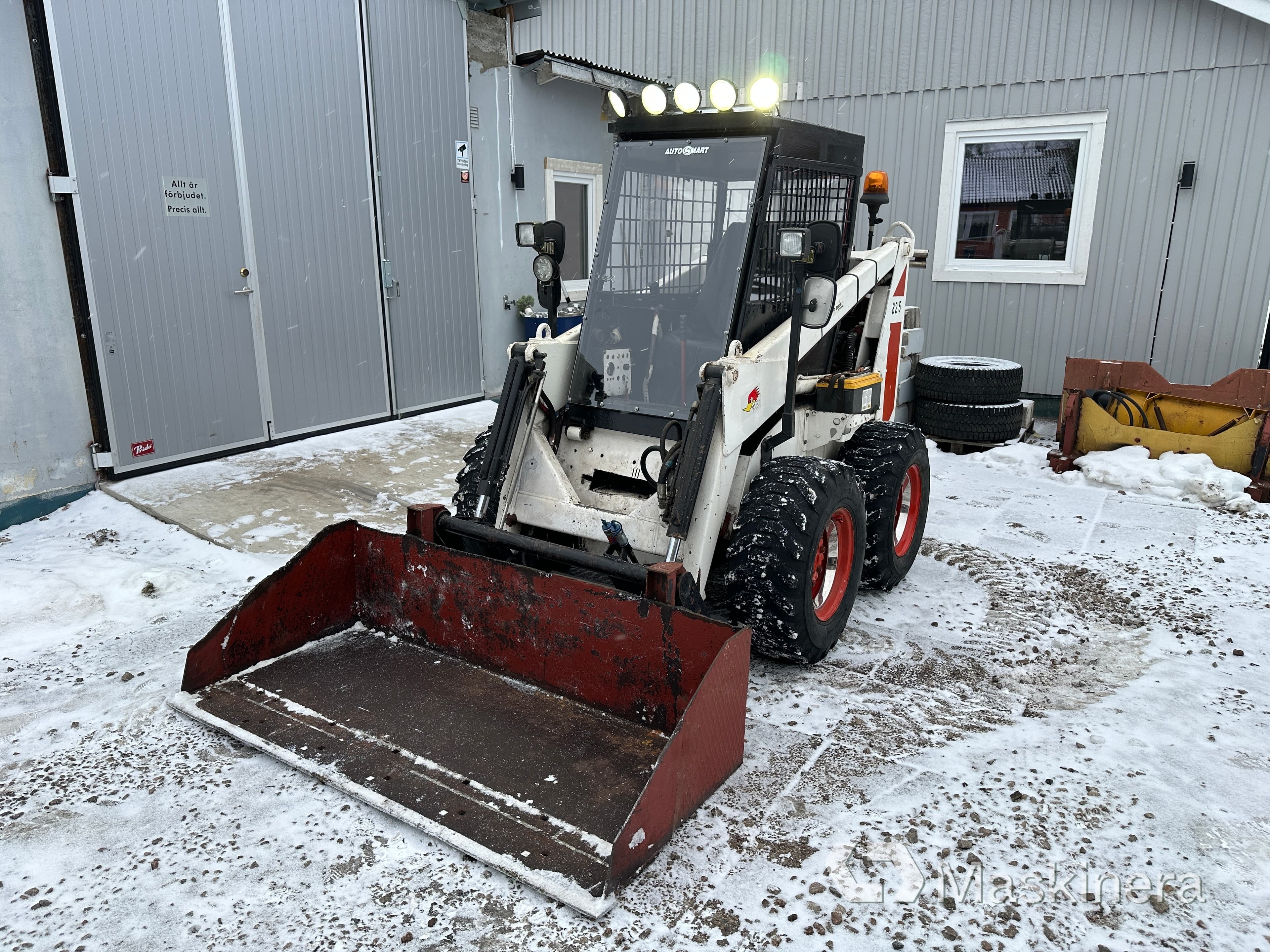 Kompaktlastare Bobcat 825