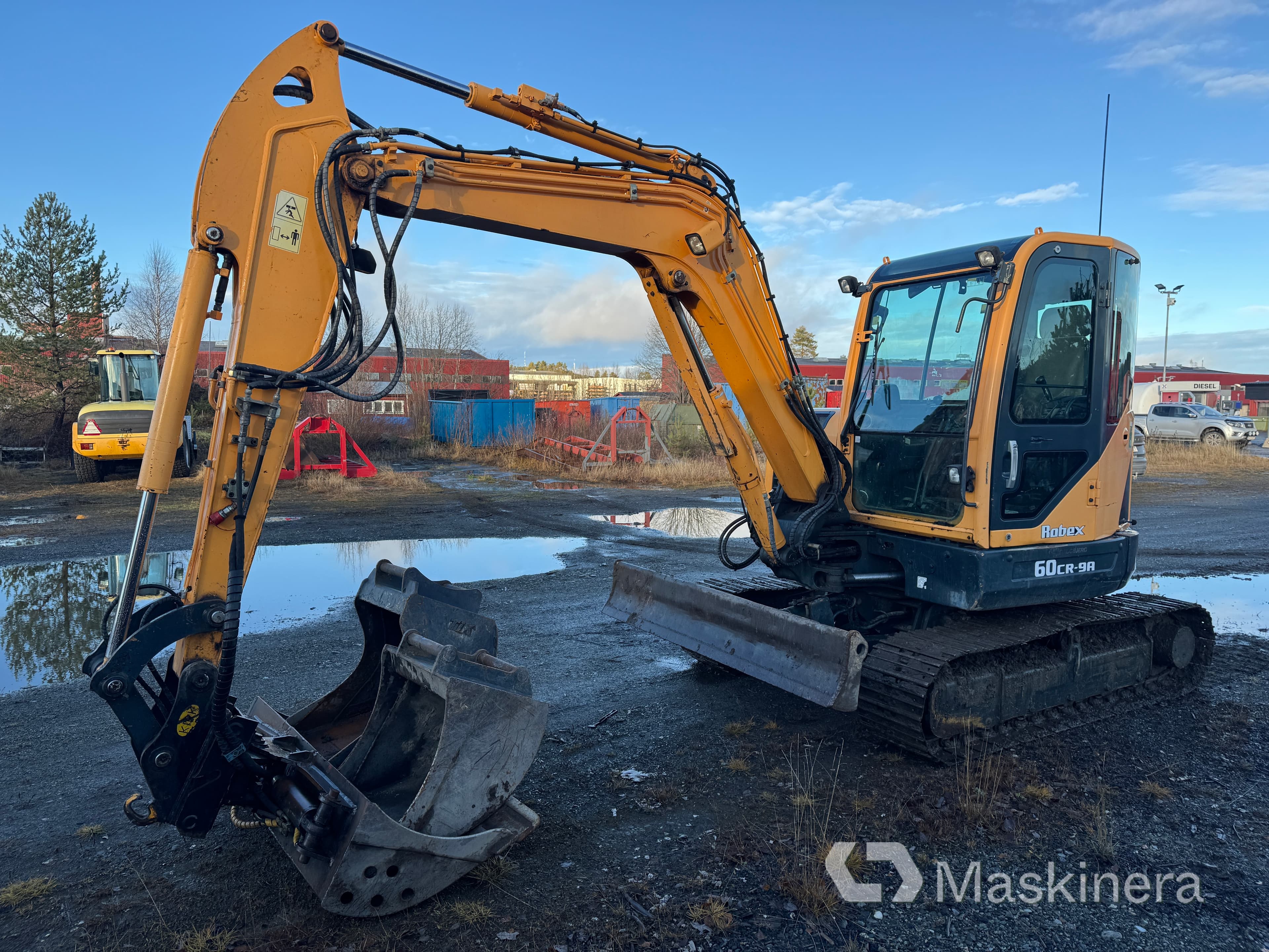 Grävmaskin Hyundai Robex 60CR-9A med tillbehör