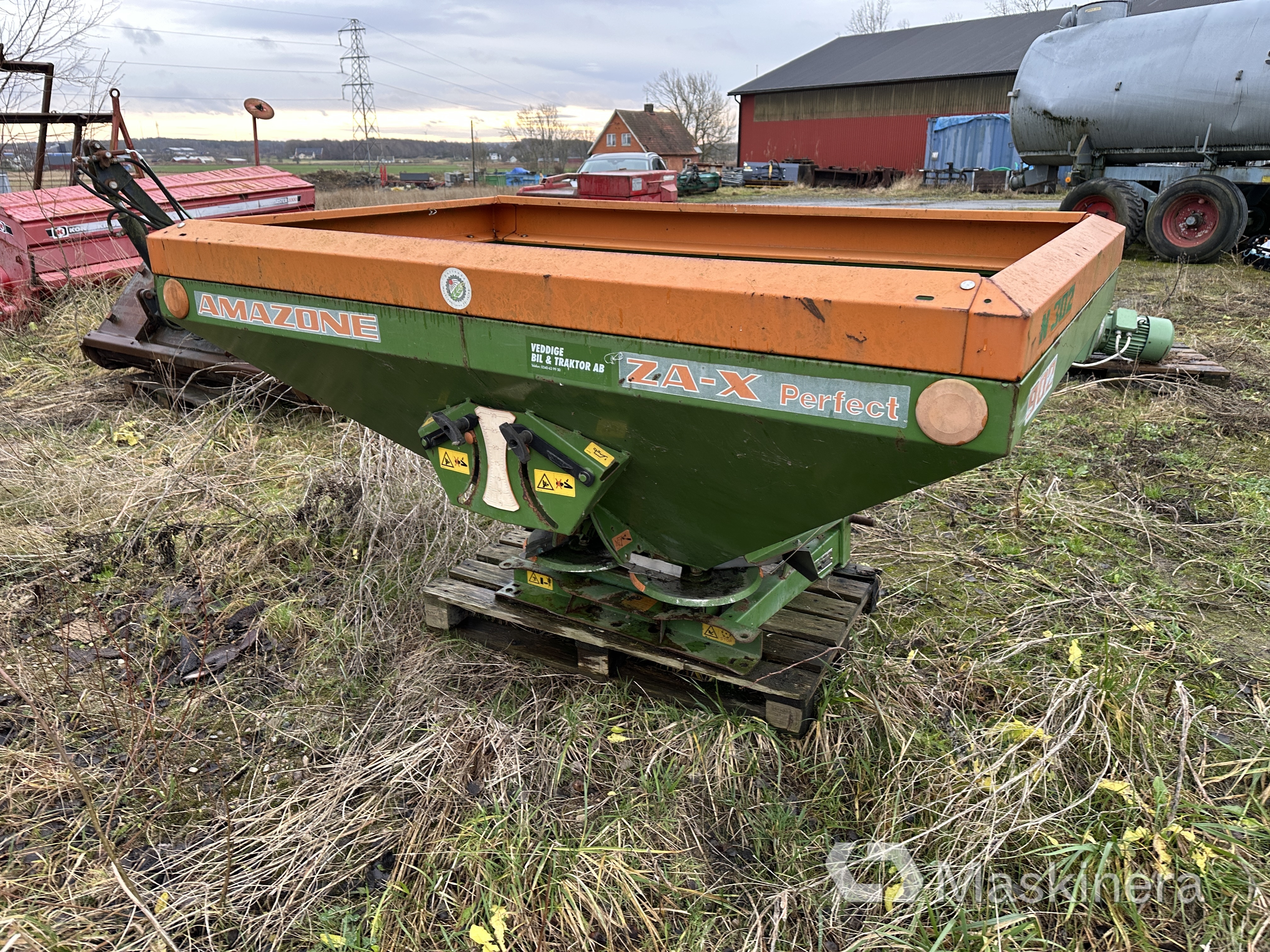 Konstgödselspridare Amazone ZA-X Perfect 902