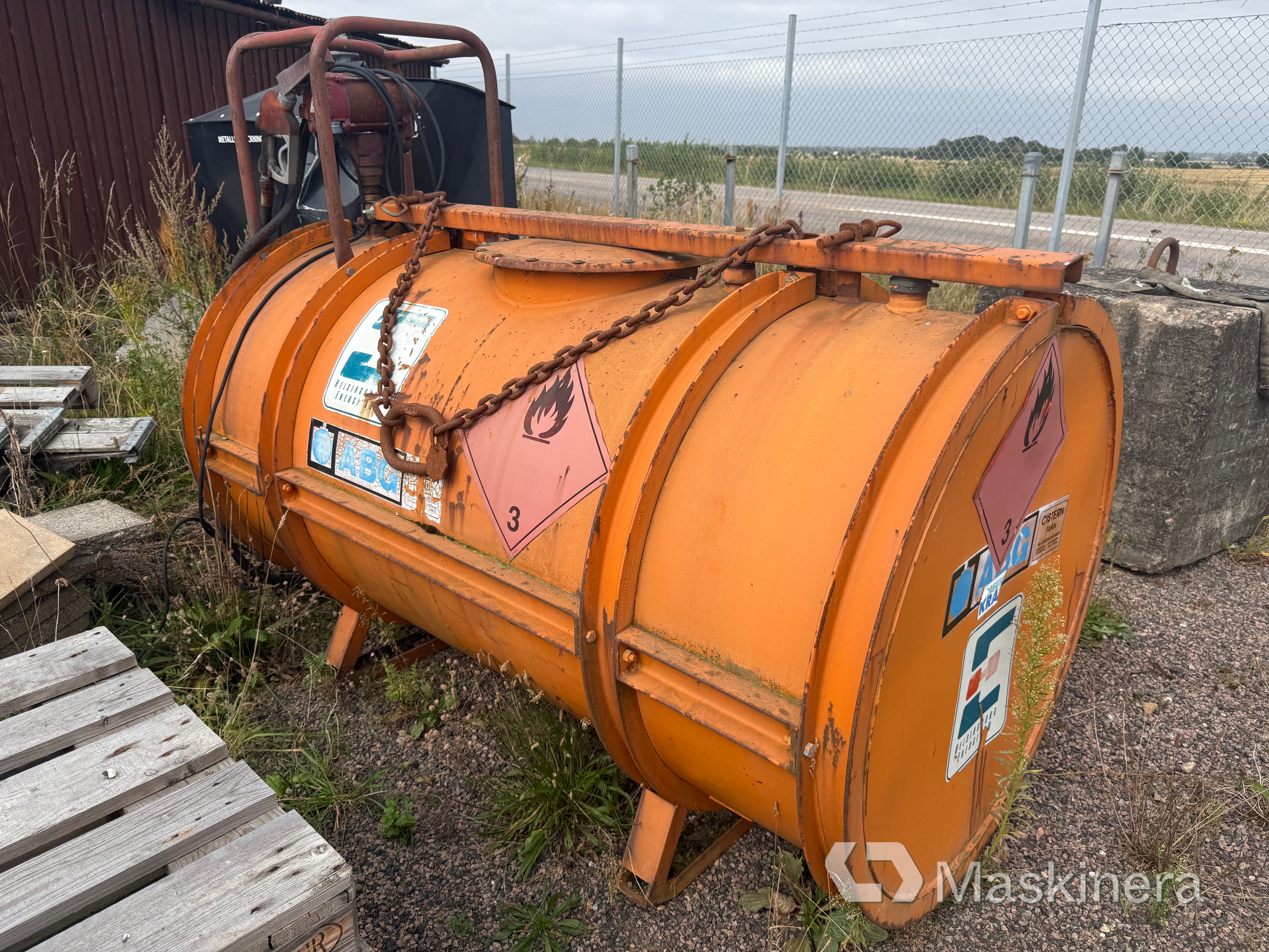 Dieseltank ABG 1500L med pump