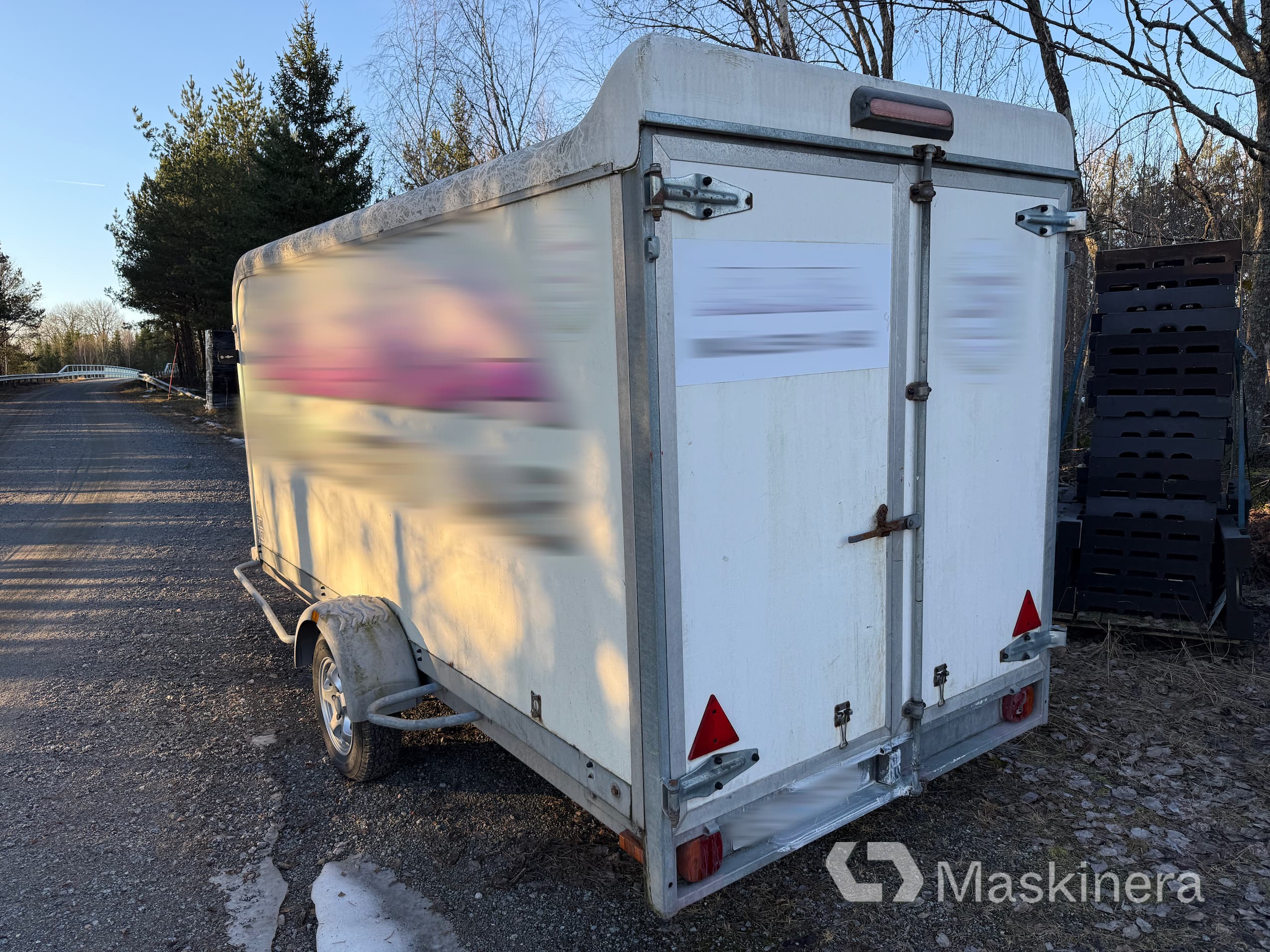 Skåpsläp Thule TGAB CE100035L