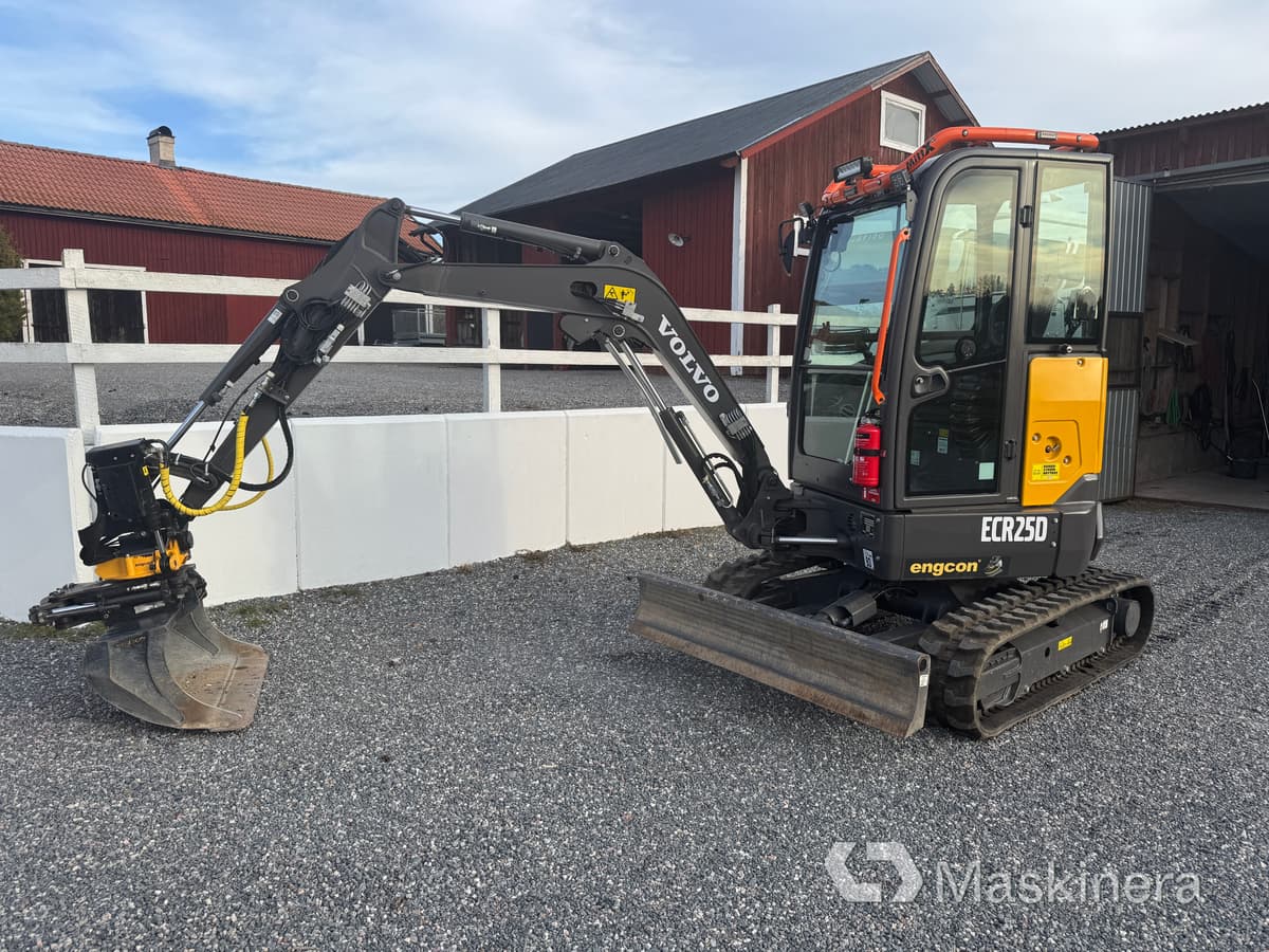 gr-vmaskin-volvo-ecr25d-med-sl-p-maskinera