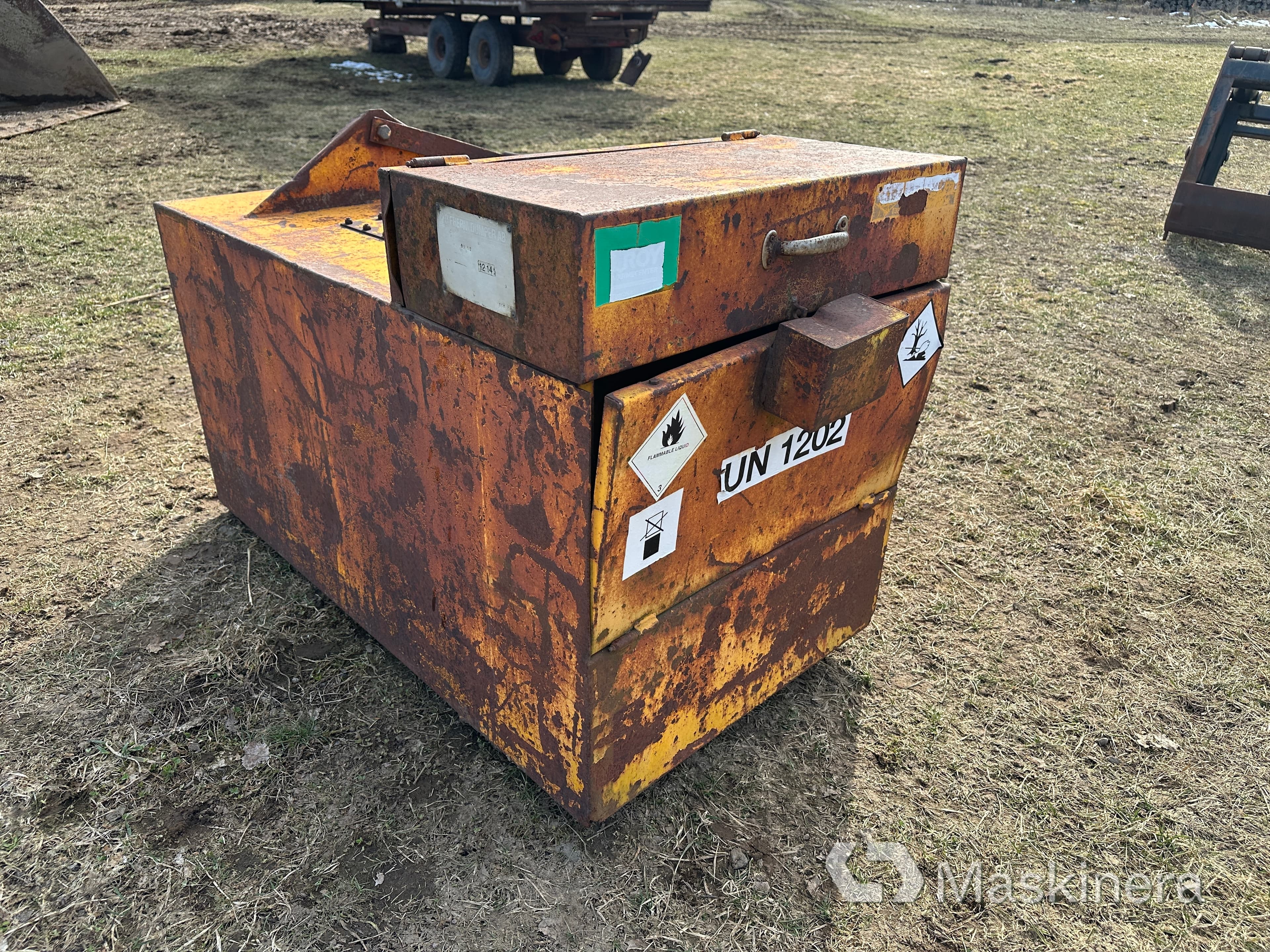 Dieseltank J-O Fherm Dumper AB 450 liter