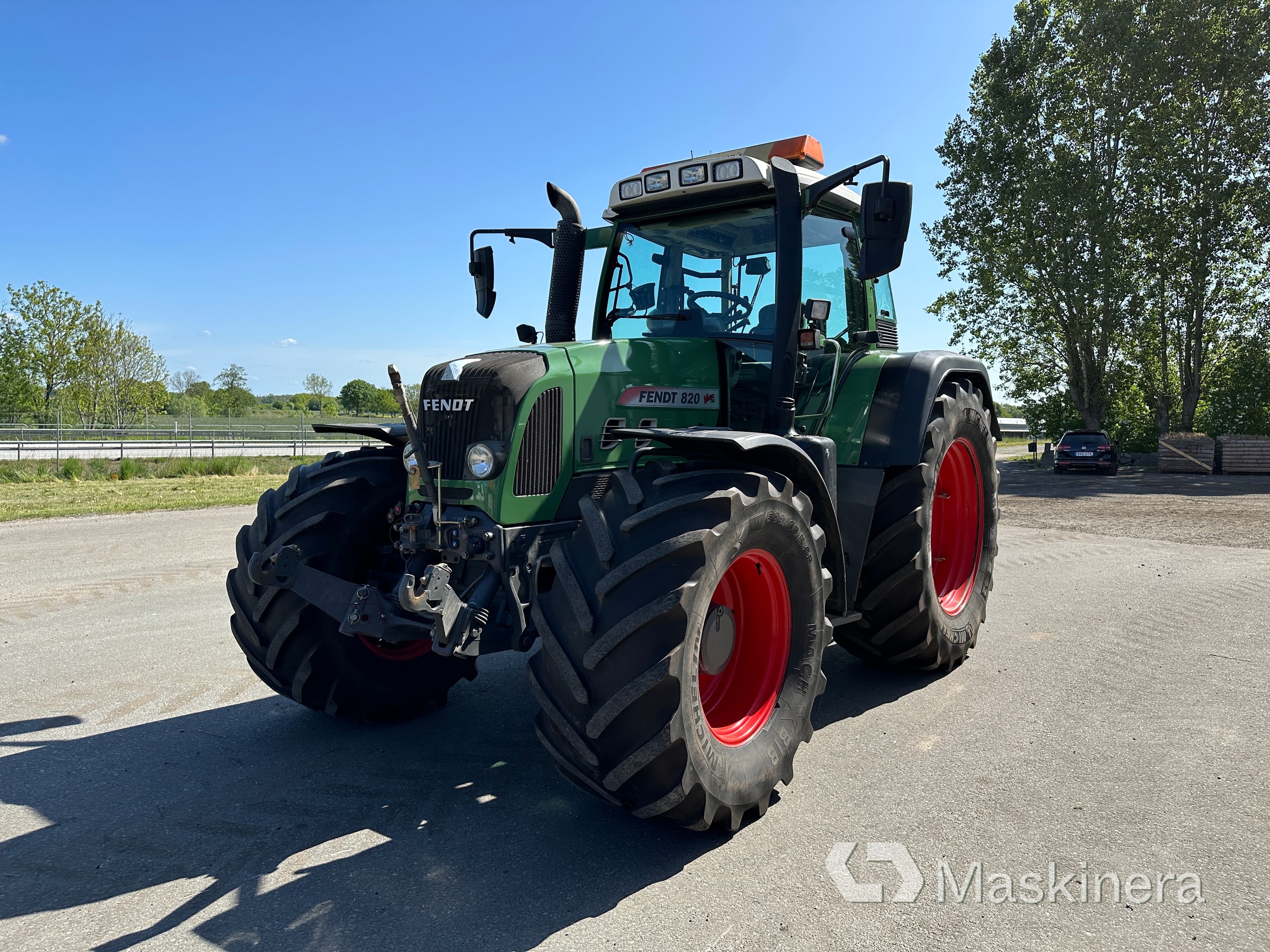 Traktor Fendt 820 Vario TMS
