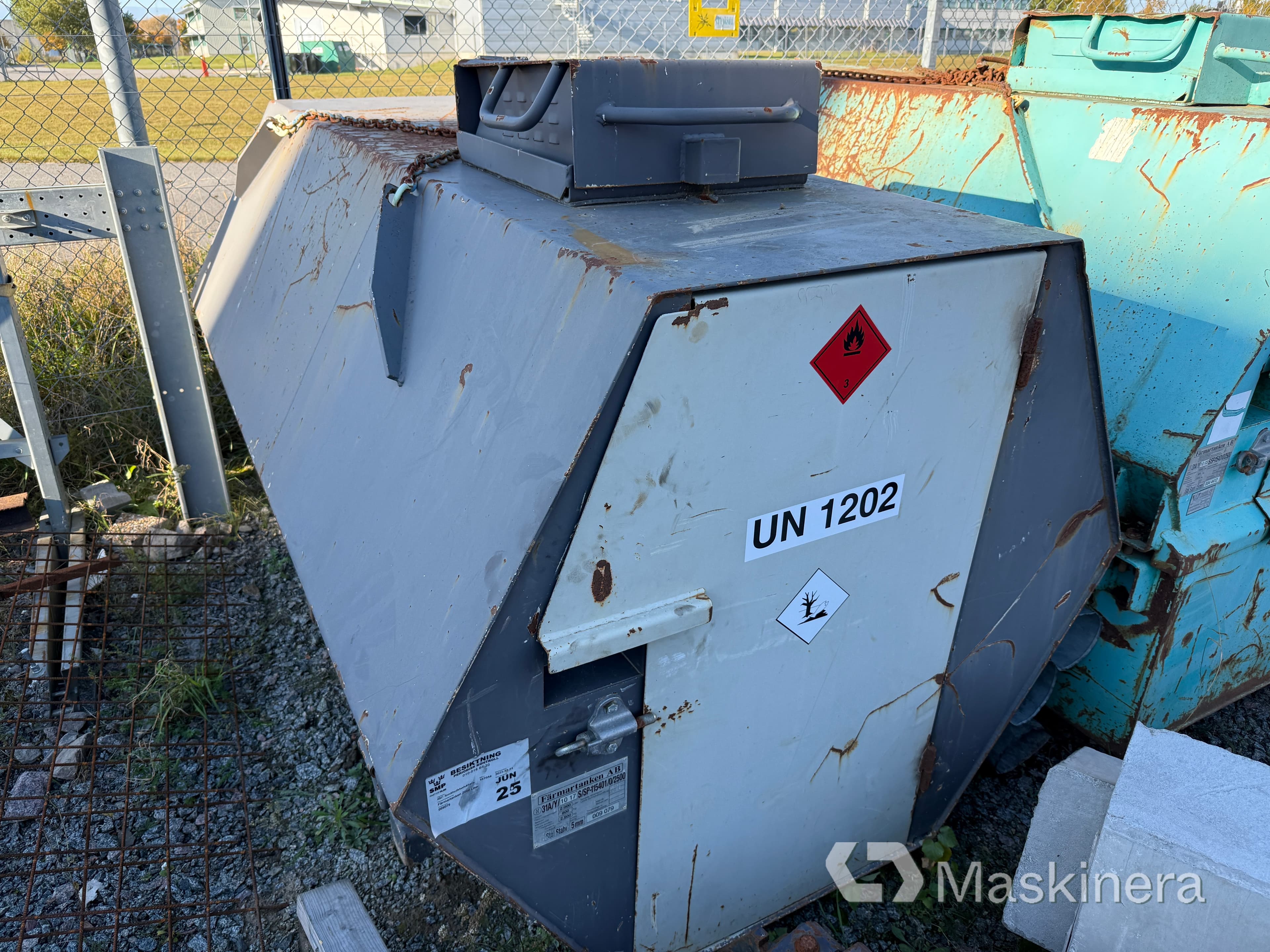 Bränsletank Färmartanken UN 1202 2000 liter