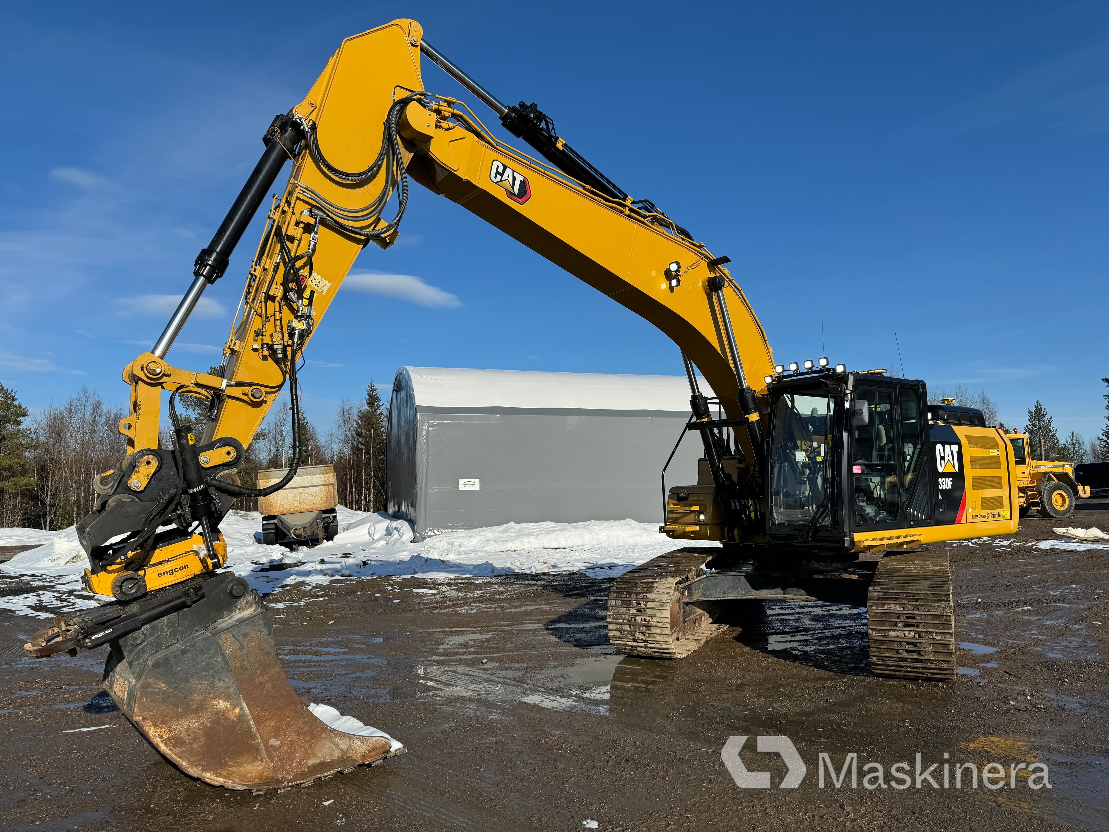 Grävmaskin CAT 330F