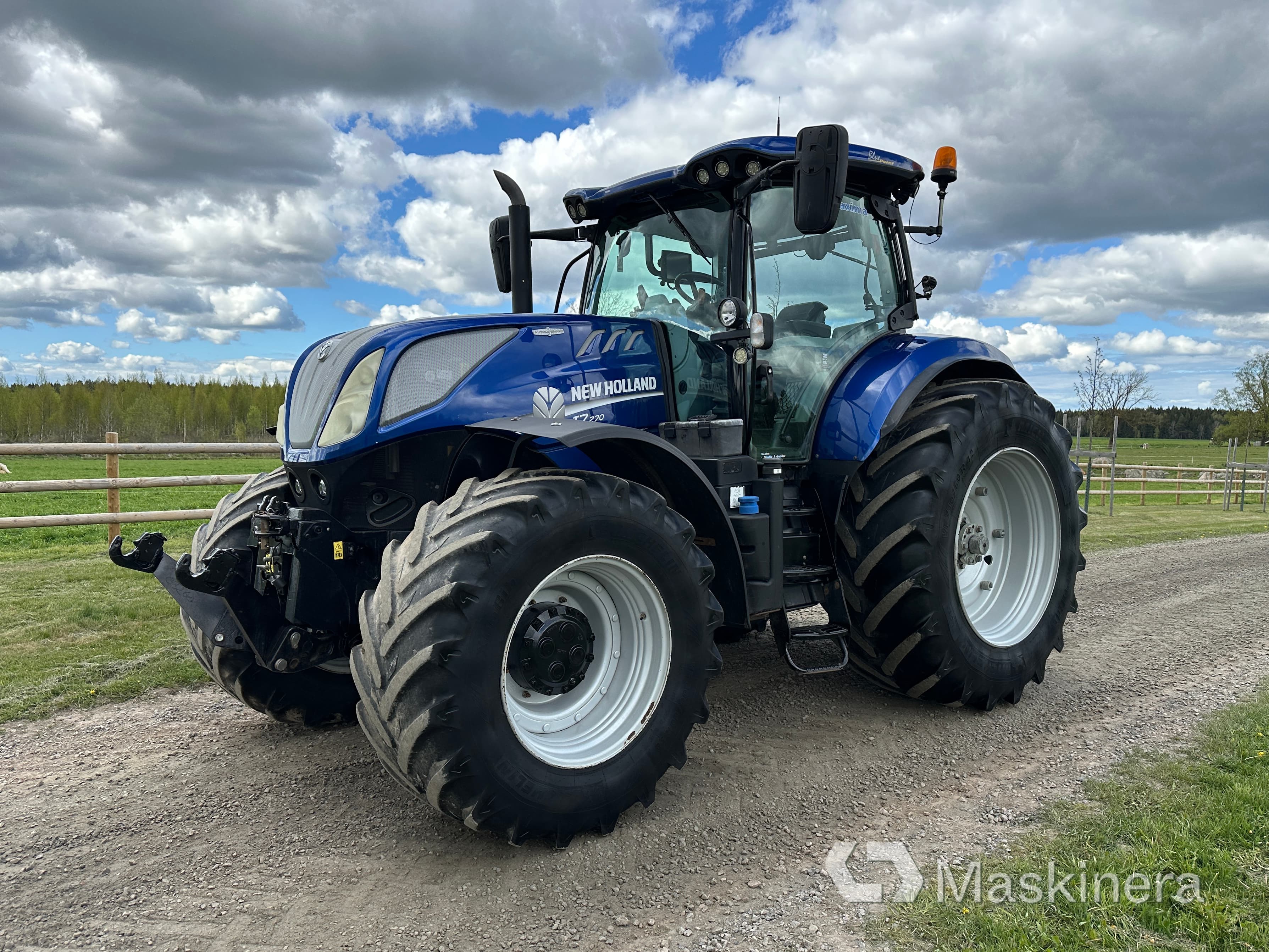 Traktor New Holland T7.270 AC 4WD