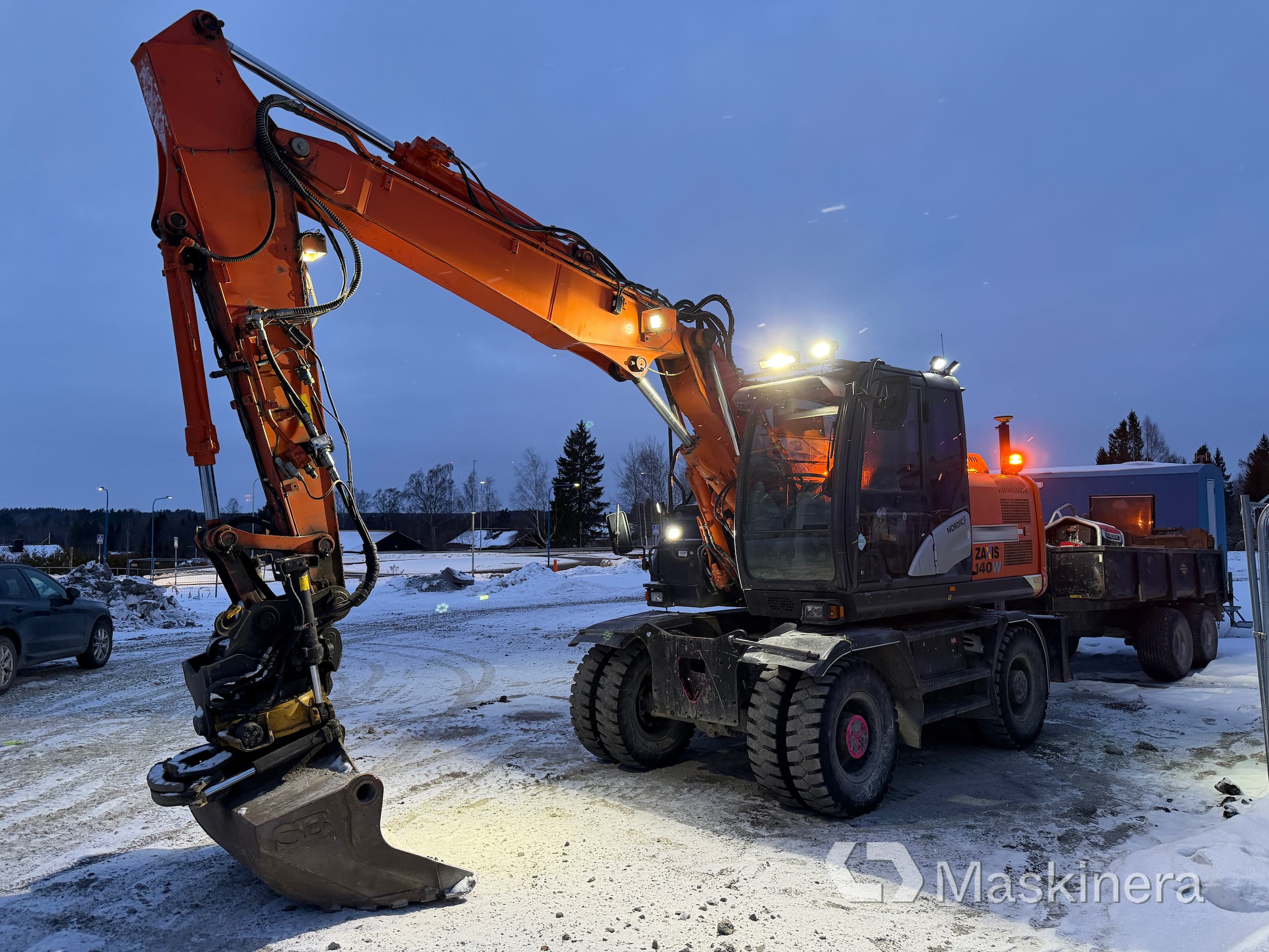 Hjulgrävare Hitachi ZX140W-5B med tillbehör