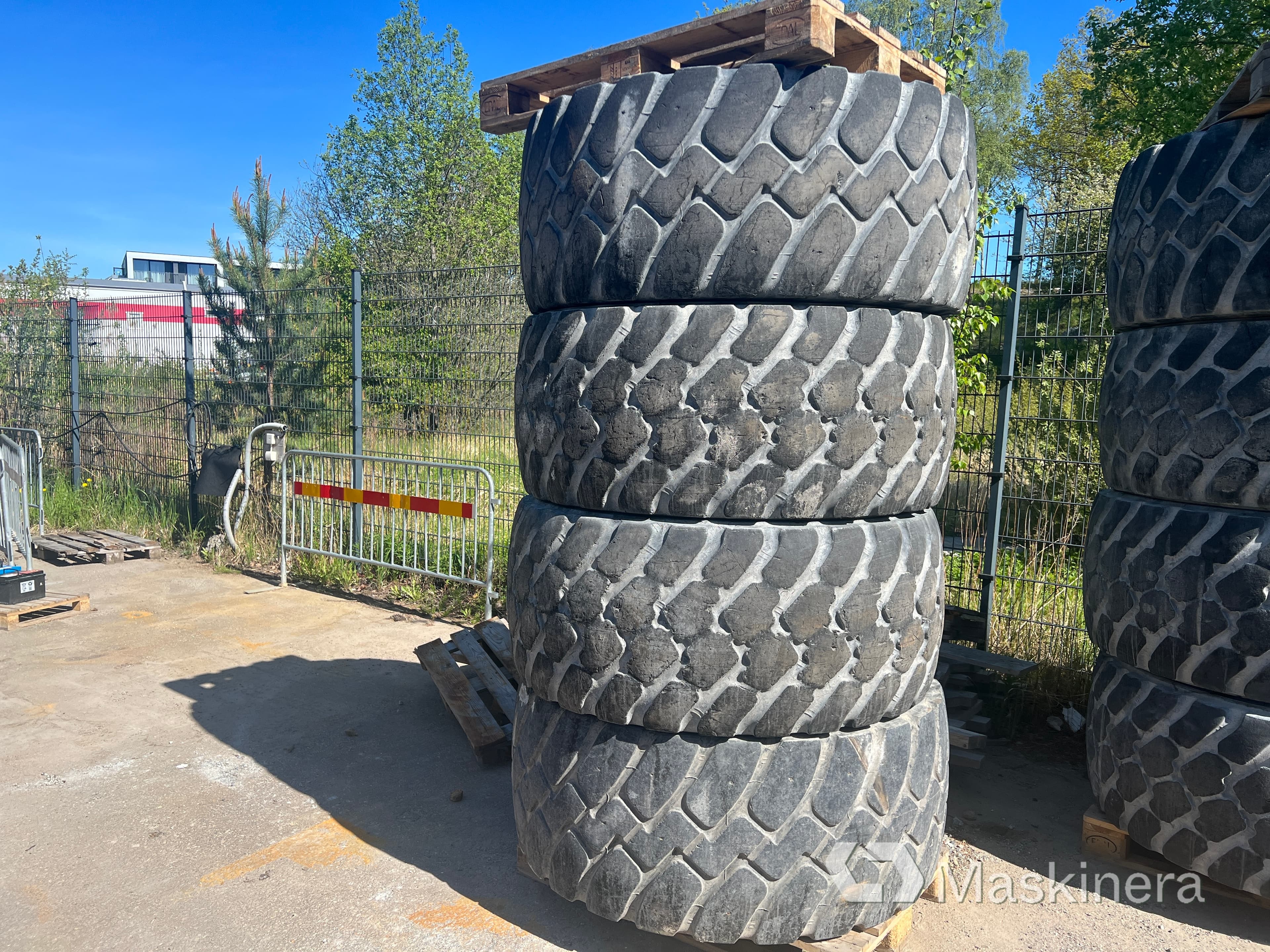 Entreprenaddäck Good Year 600/65R25