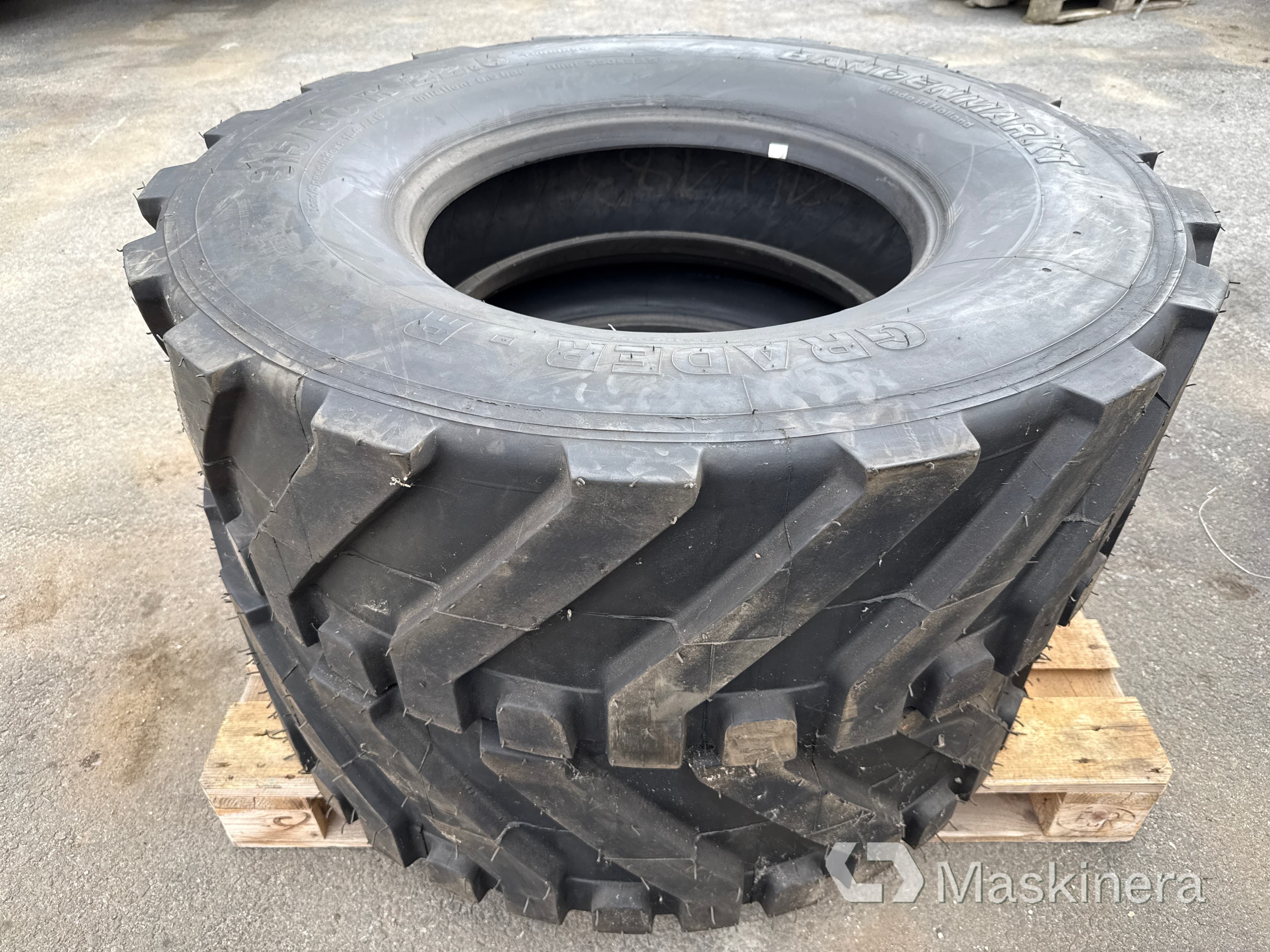 Entreprenaddäck 2st Bandenmarkt Grader-R 315/80 R22.5