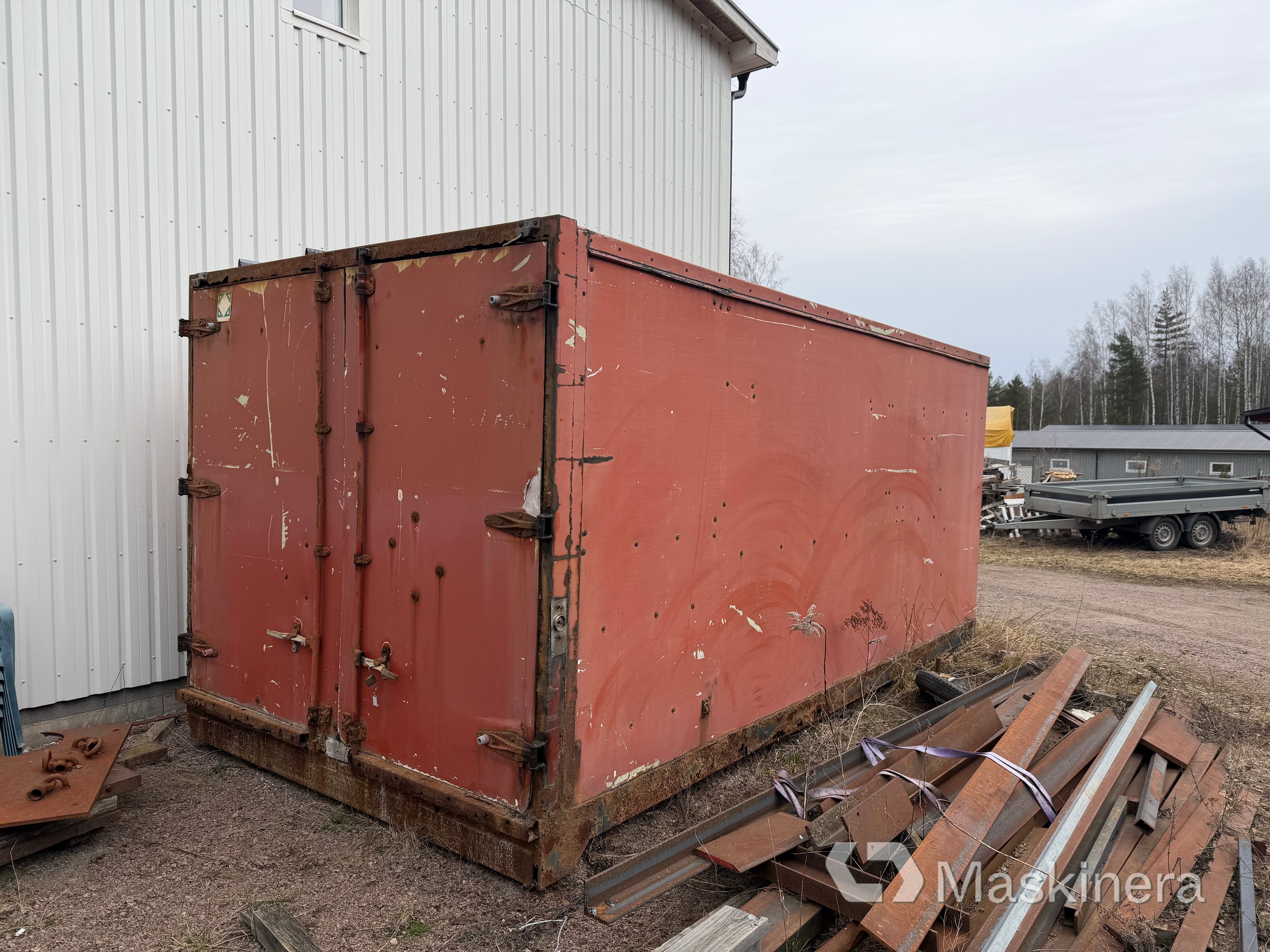 Verktygsbod med elverk, svets, kompressor & verktyg