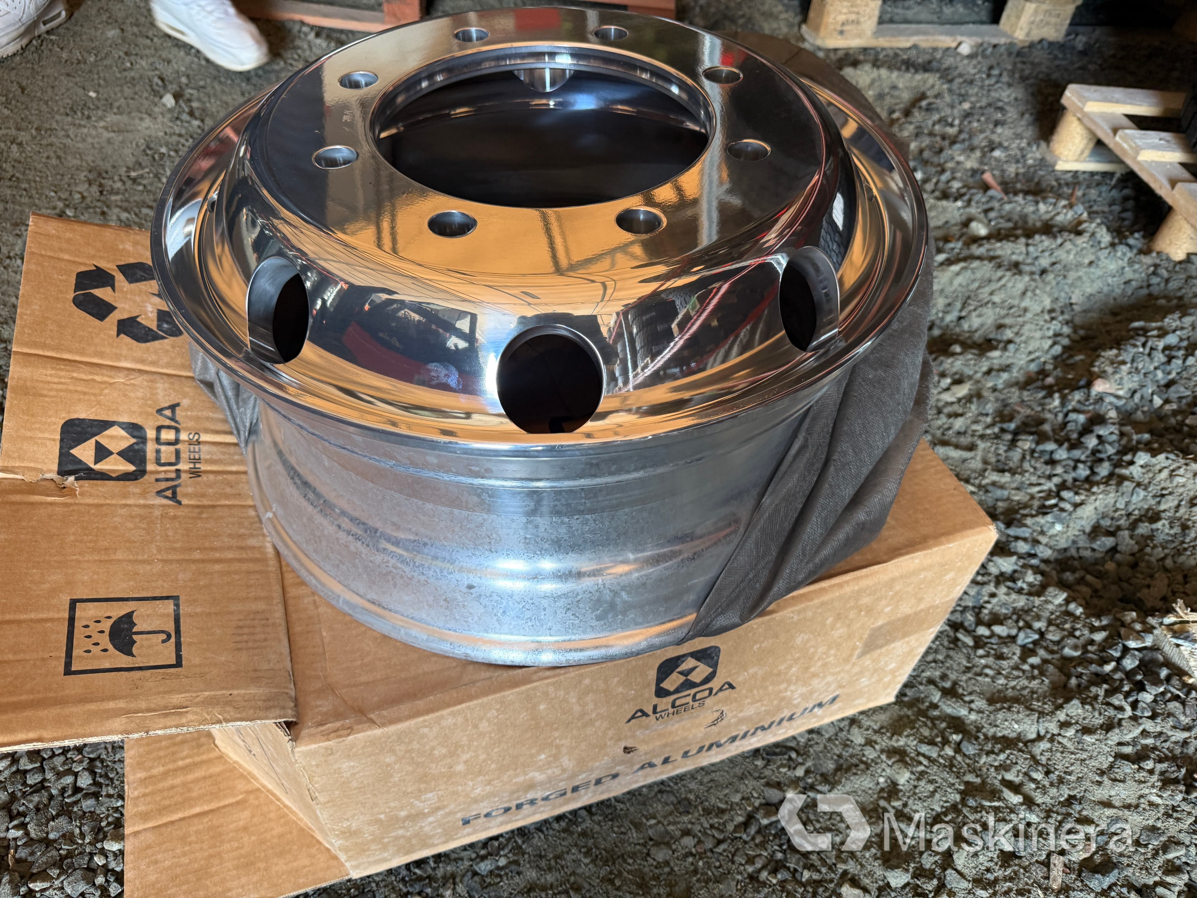 4 st fälgar till lastbil Alcoa Dura-bright