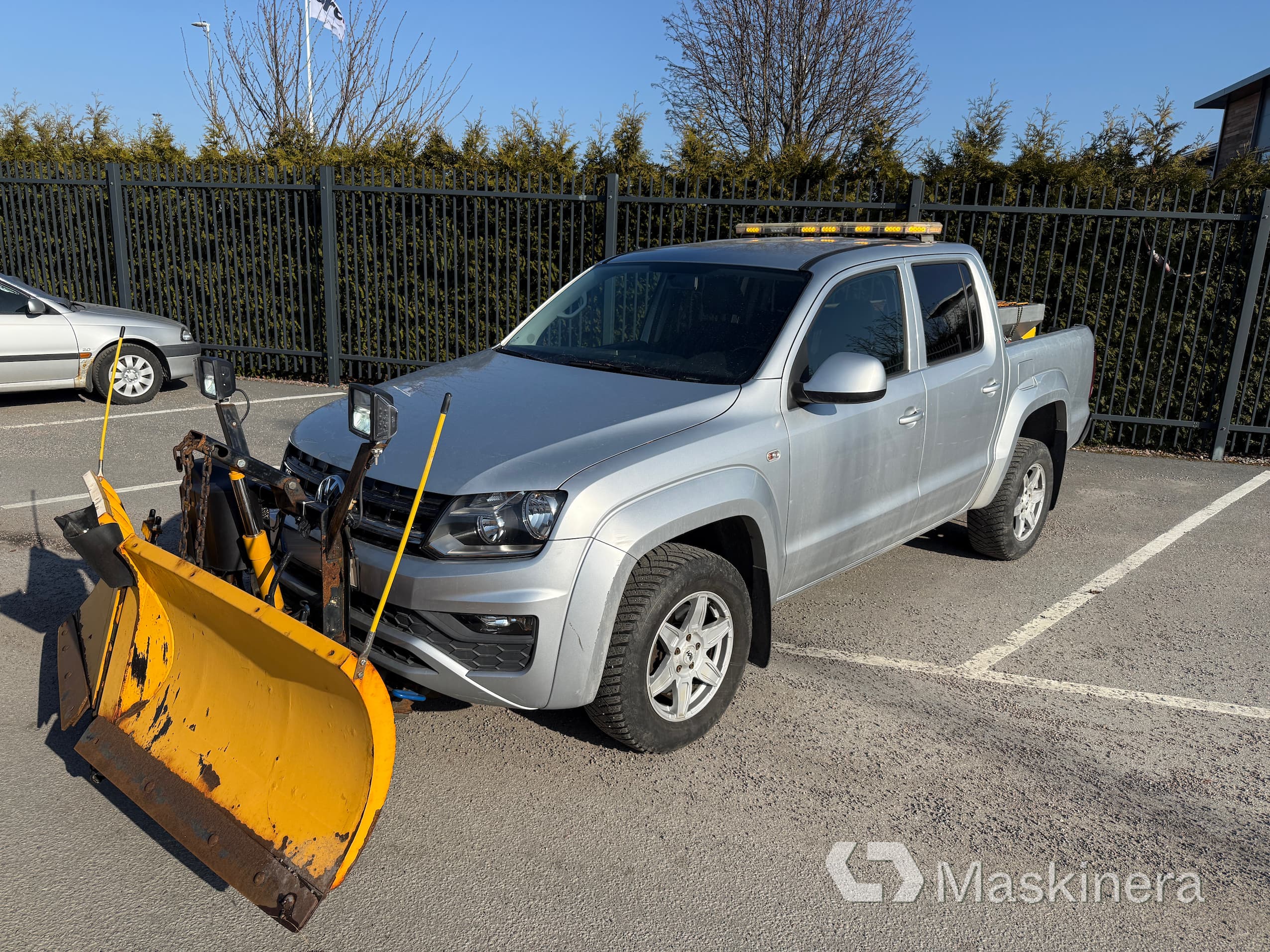 Pickup Volkswagen Amarok 3.0 TDI med Vikplog & Sandspridare
