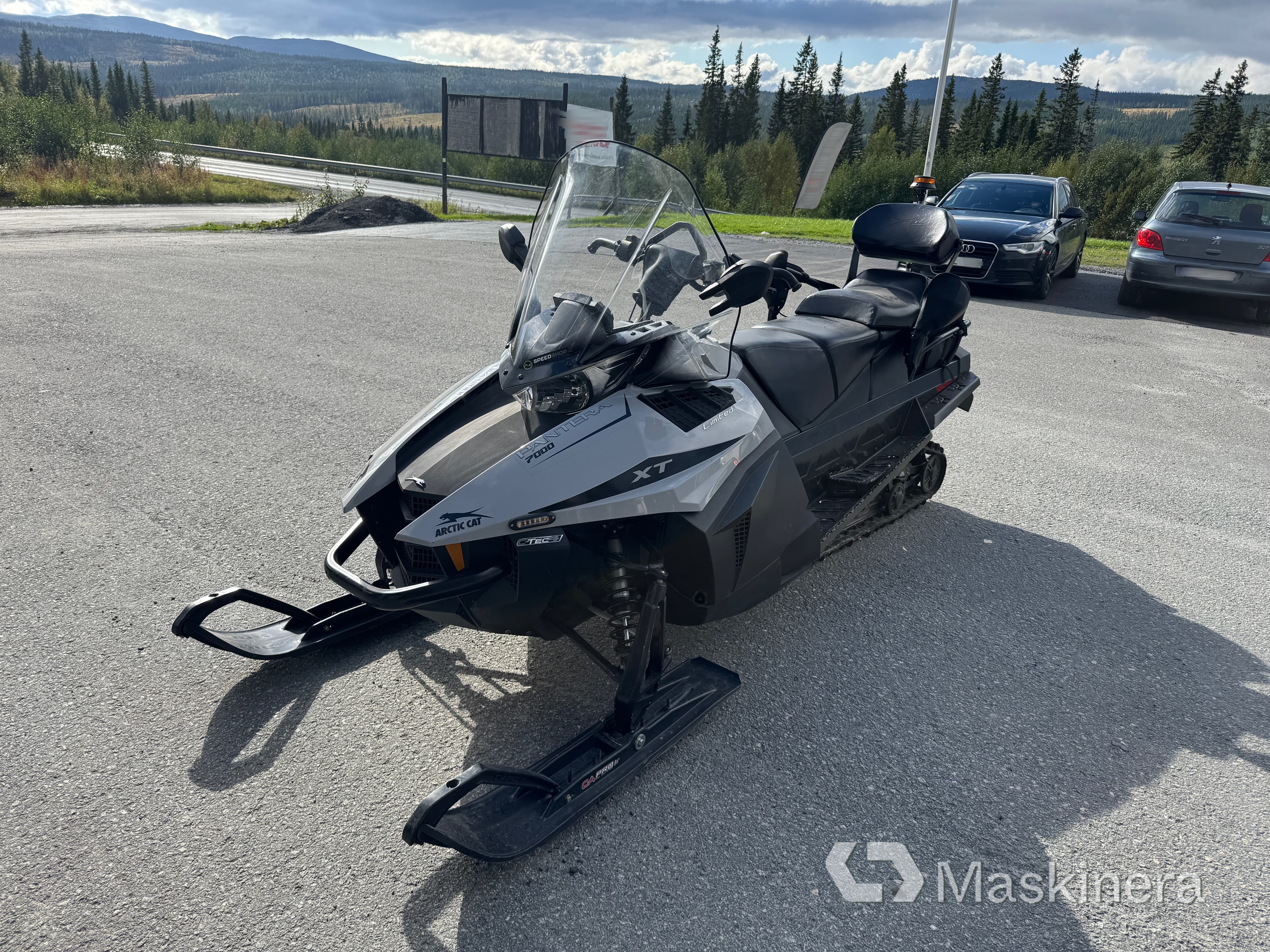 Snöskoter Arctic Cat Pantera 7000