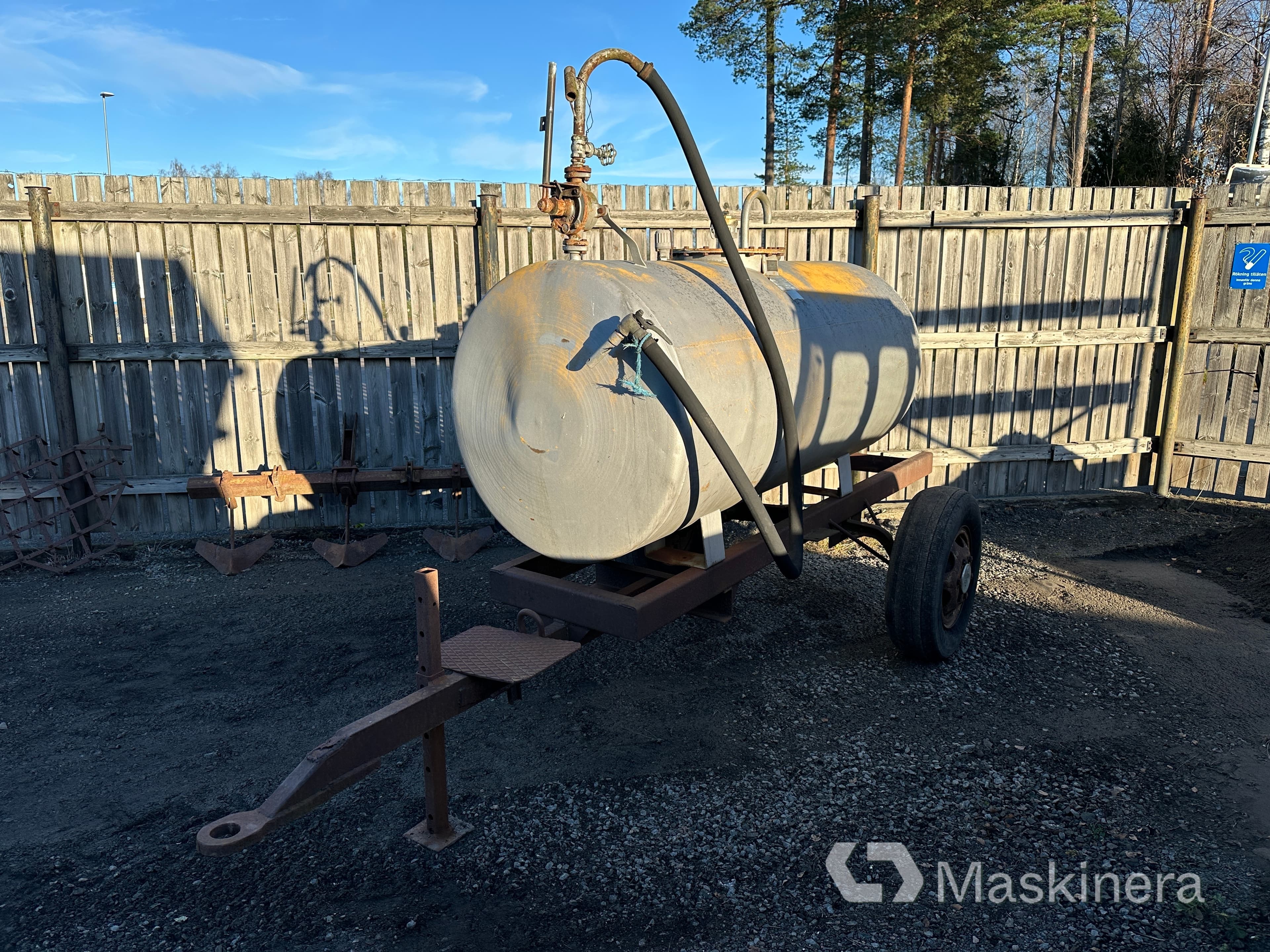 Dieseltank på vagn ABG