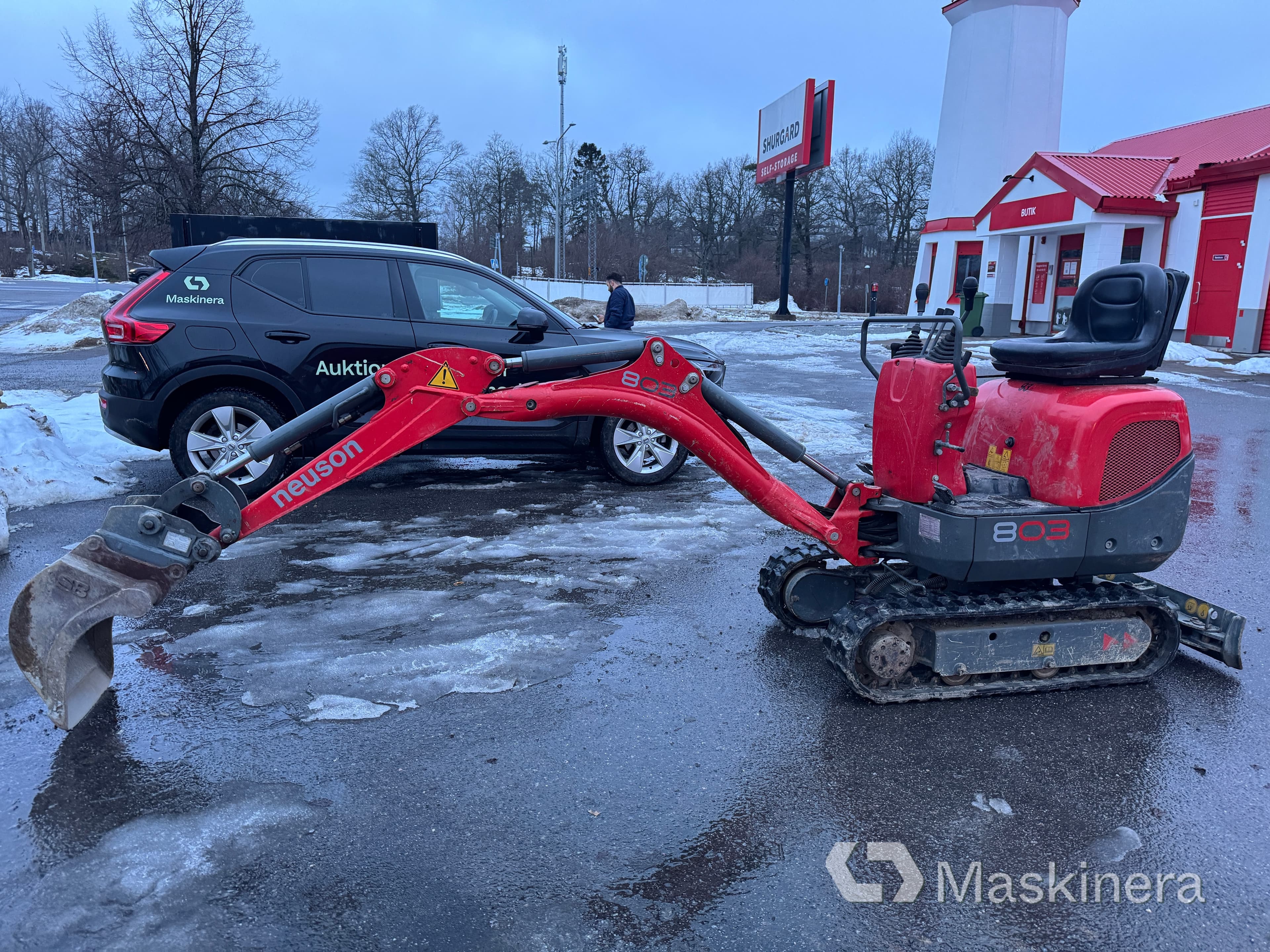 Minigrävare Neuson 803