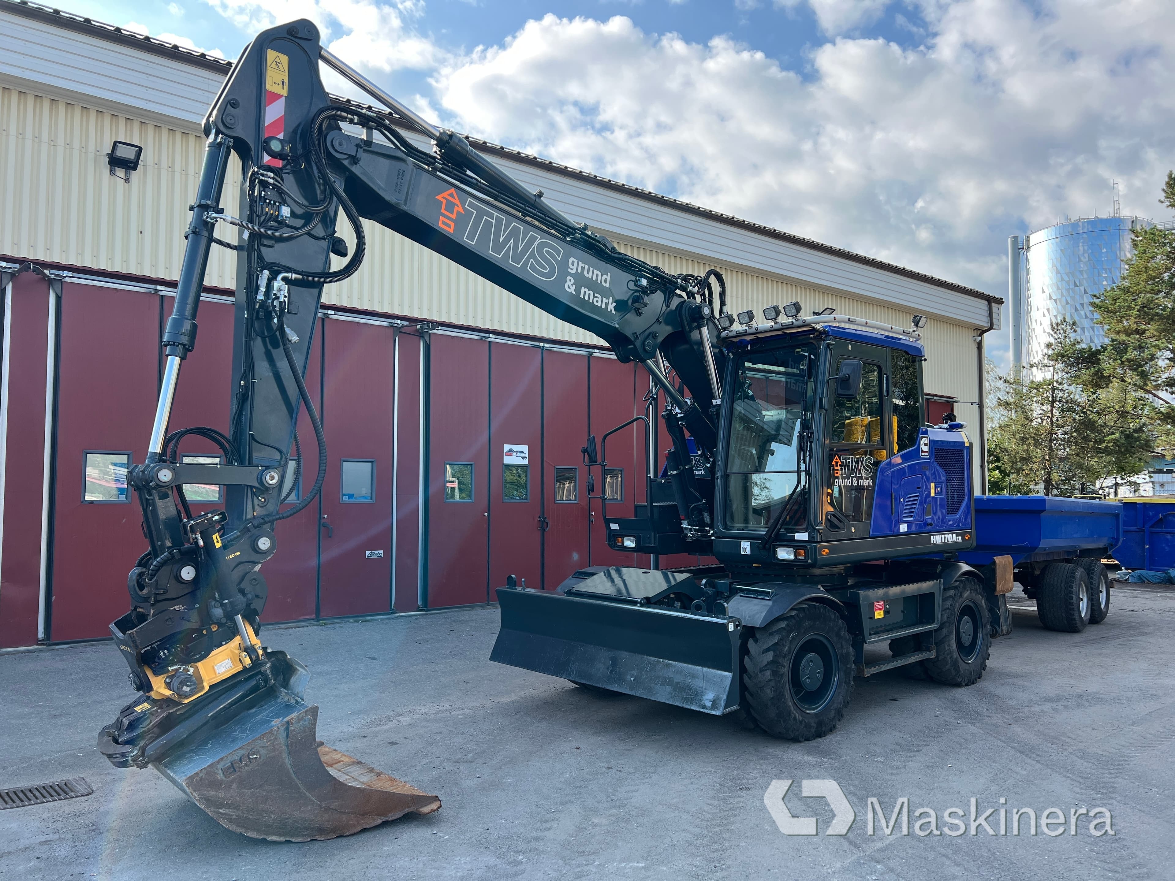 Hjulgrävare Hyundai HW170A CR med tillbehör