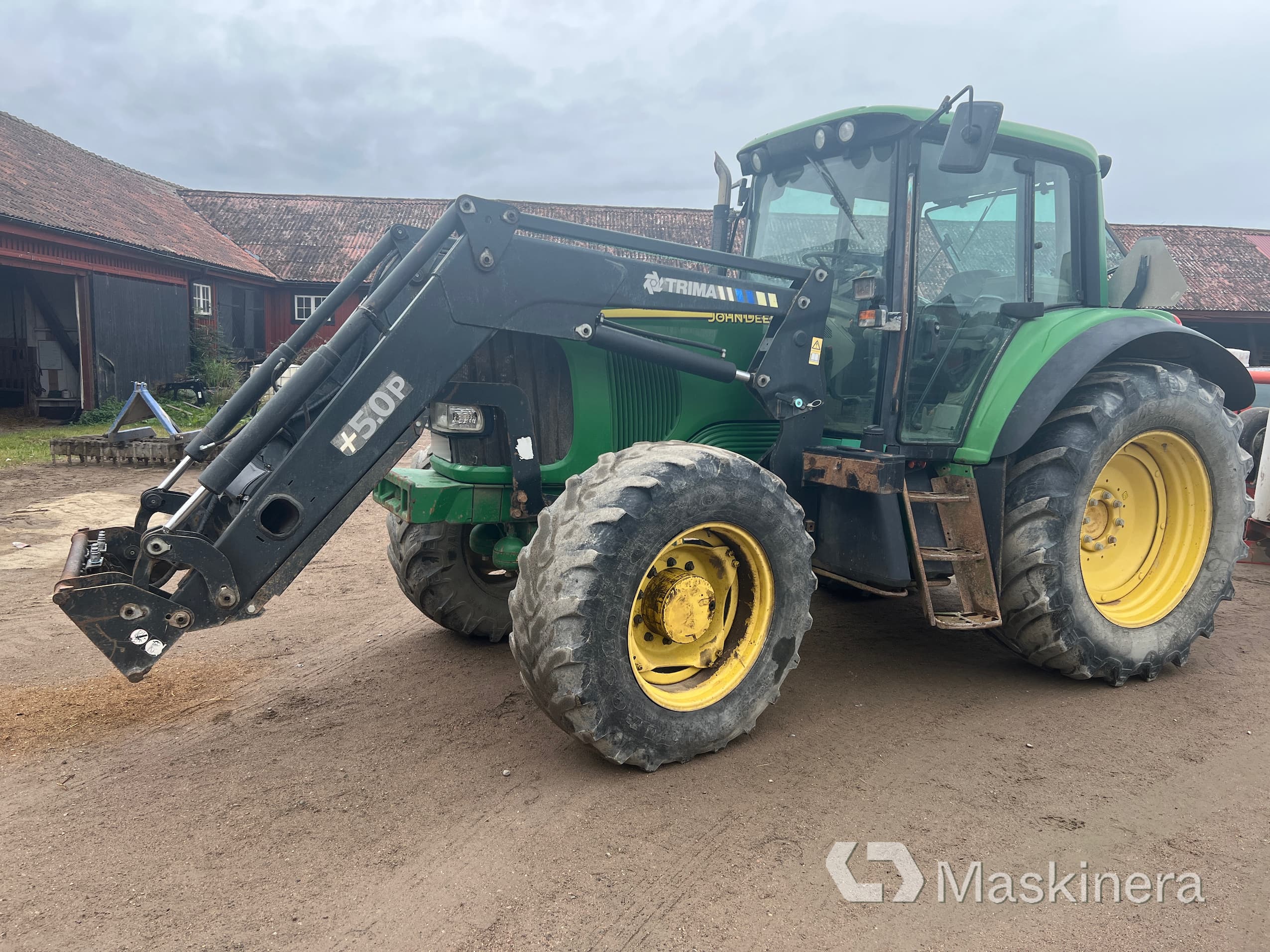 Traktor John Deere 6620 med lastare