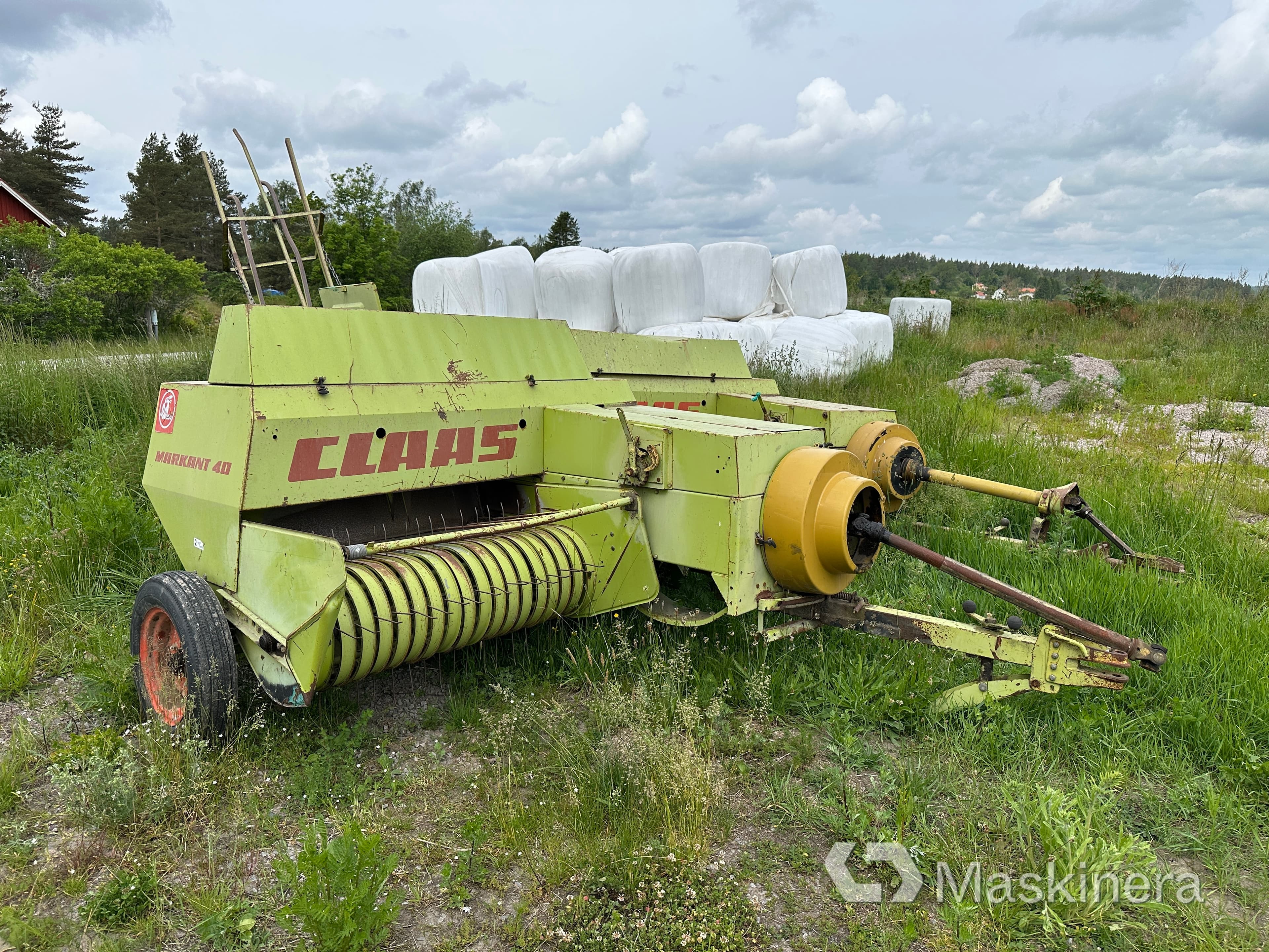 Småbalspress Claas Markant 40