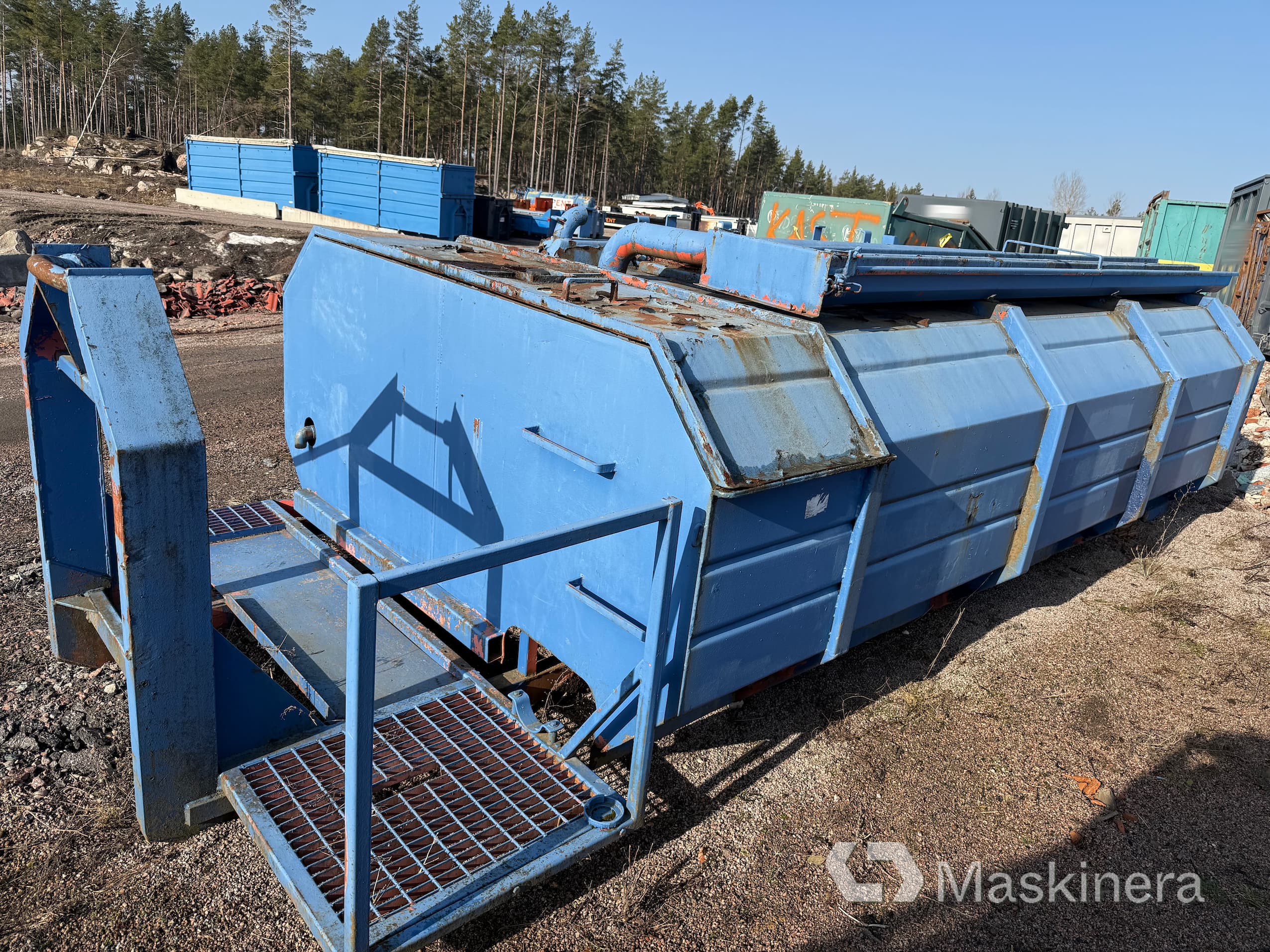 Mobil vattentank på lastväxlarram (Rep. Objekt)