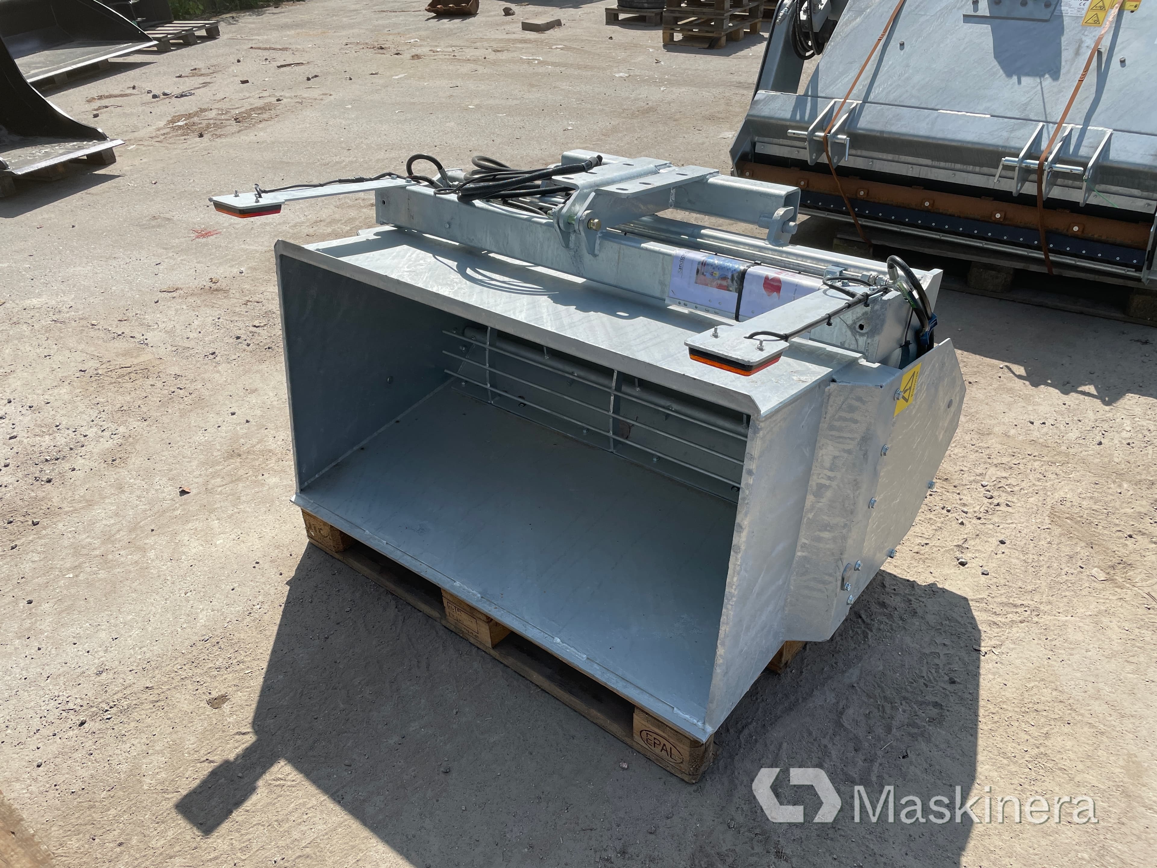 Sandspridare Siringe 450 liter