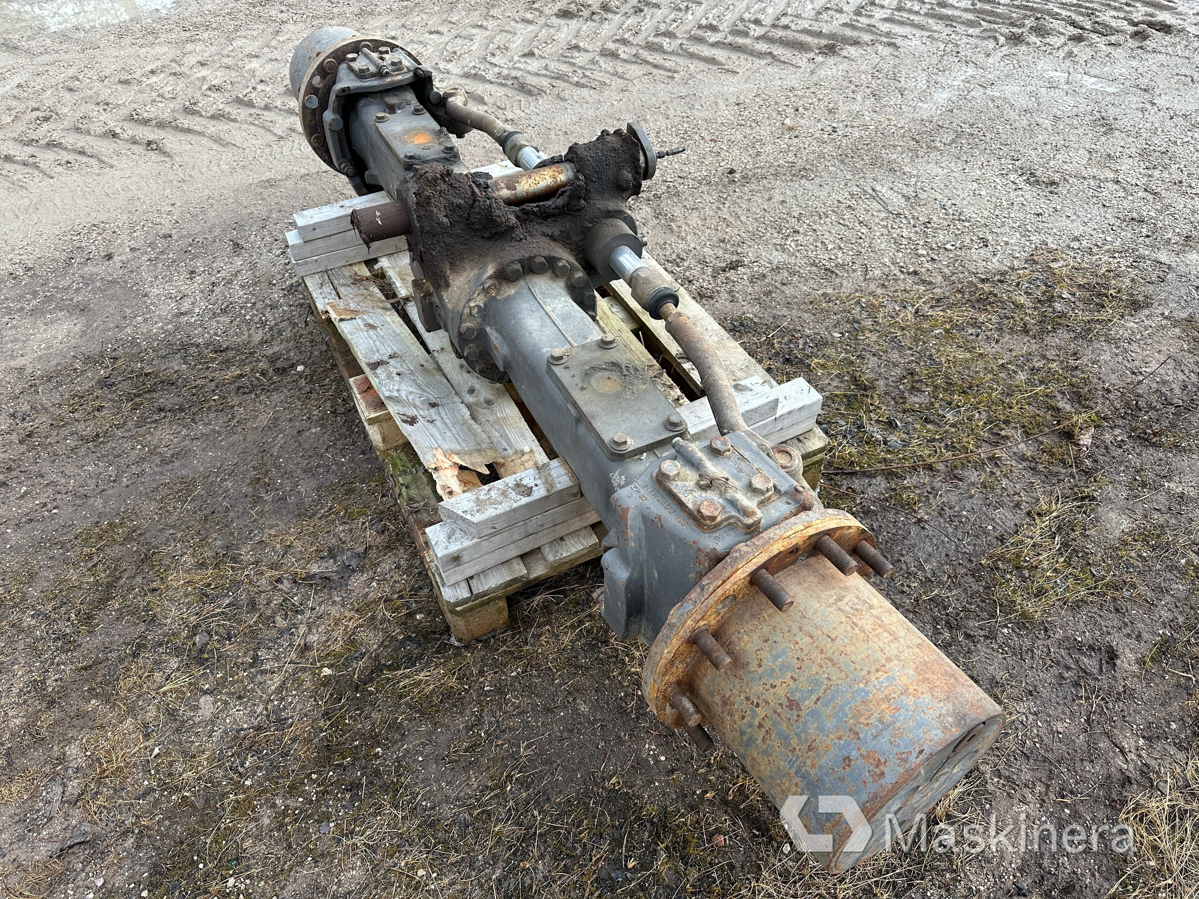 Framaxel Till EW160C årsmodell 08 (Reservdelsobjekt)