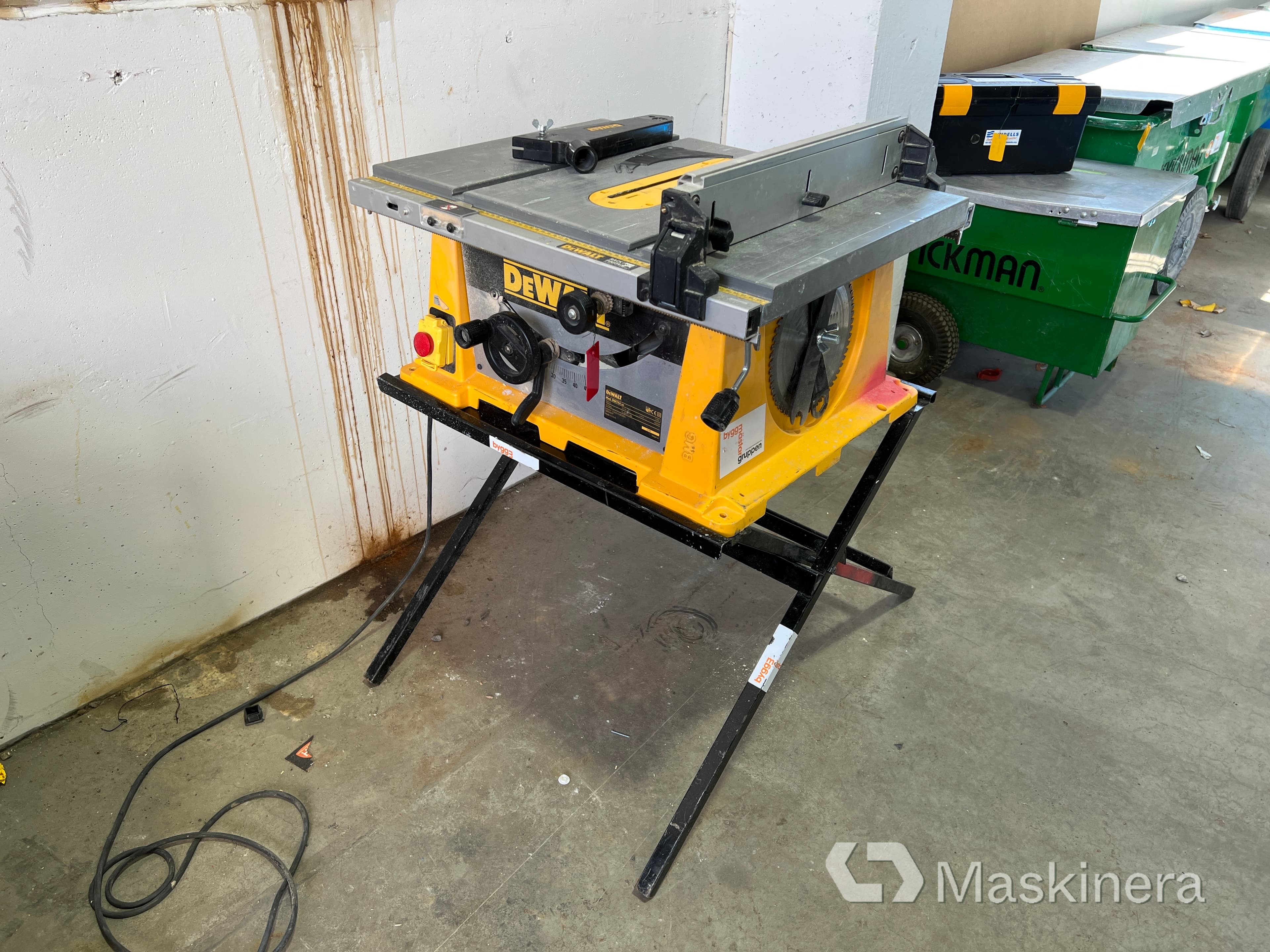 Klyvsåg DeWalt DW 744-qs