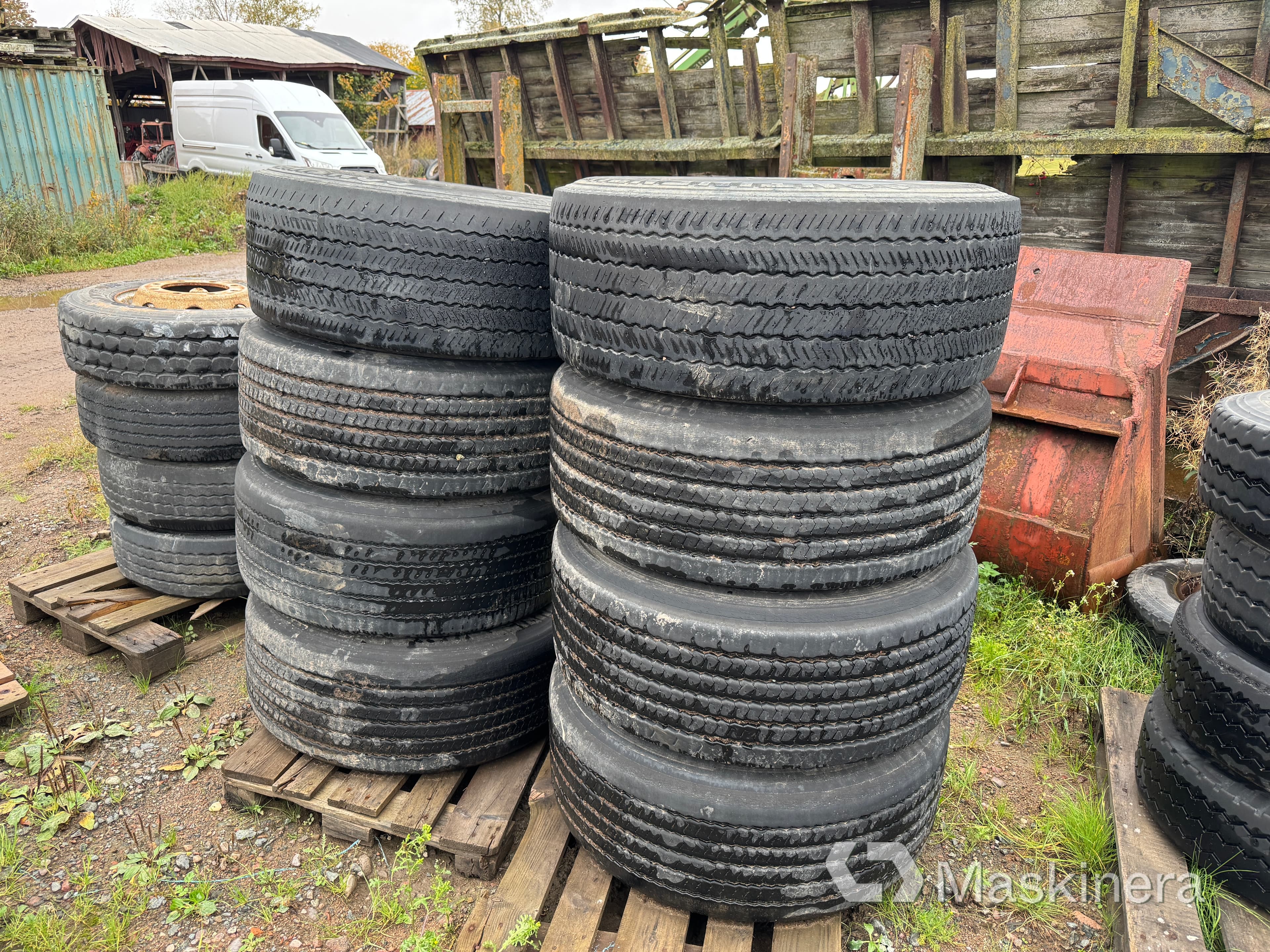 Vinterdäck till släpvagn 8st CONTINENTAL 385/55R22.5 