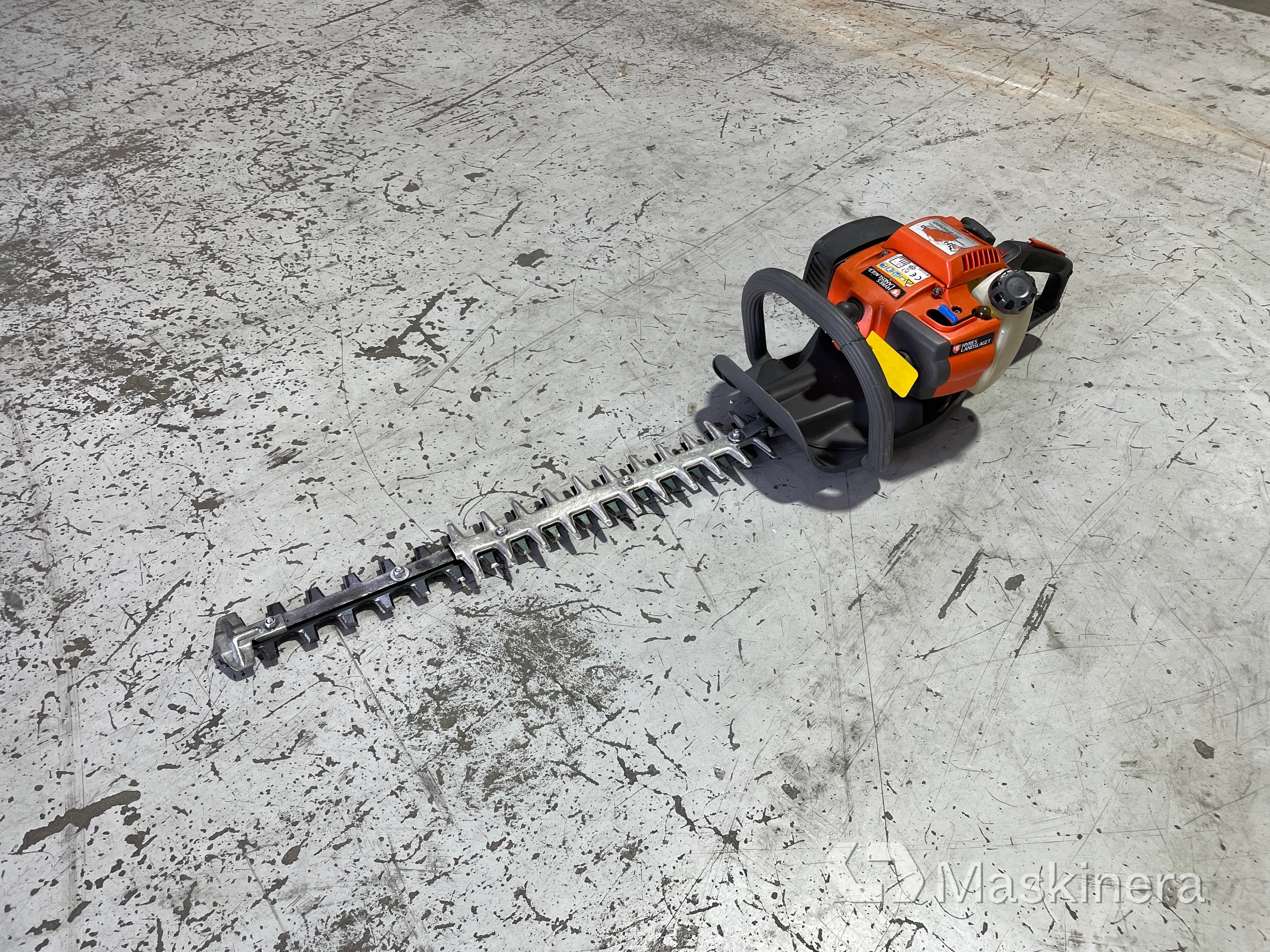 Häcksax Husqvarna 325 HD60